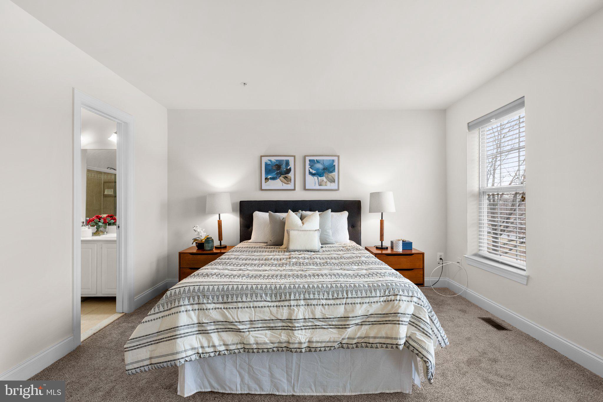 QUINCE ORCHARD PARK - Residential