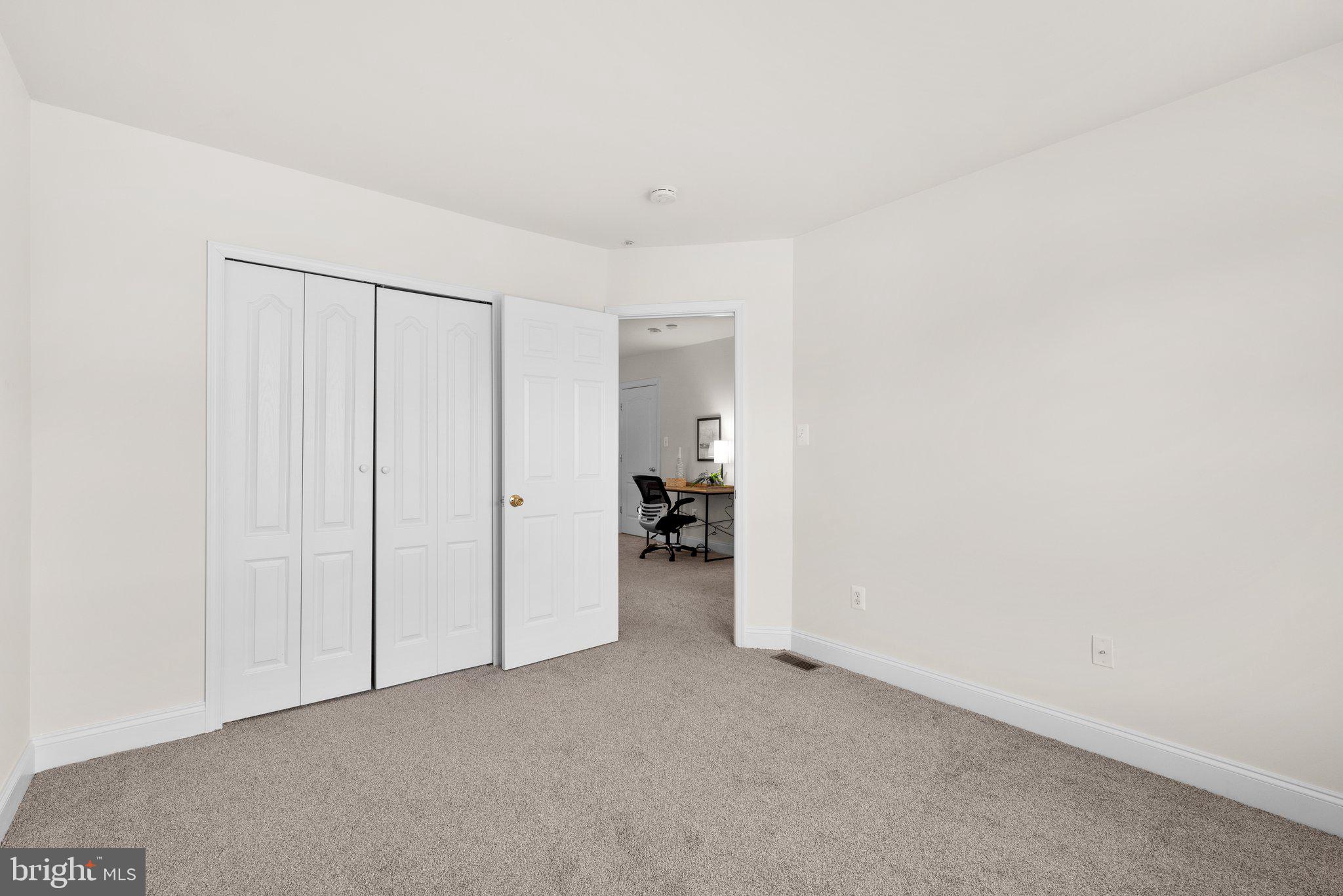 QUINCE ORCHARD PARK - Residential