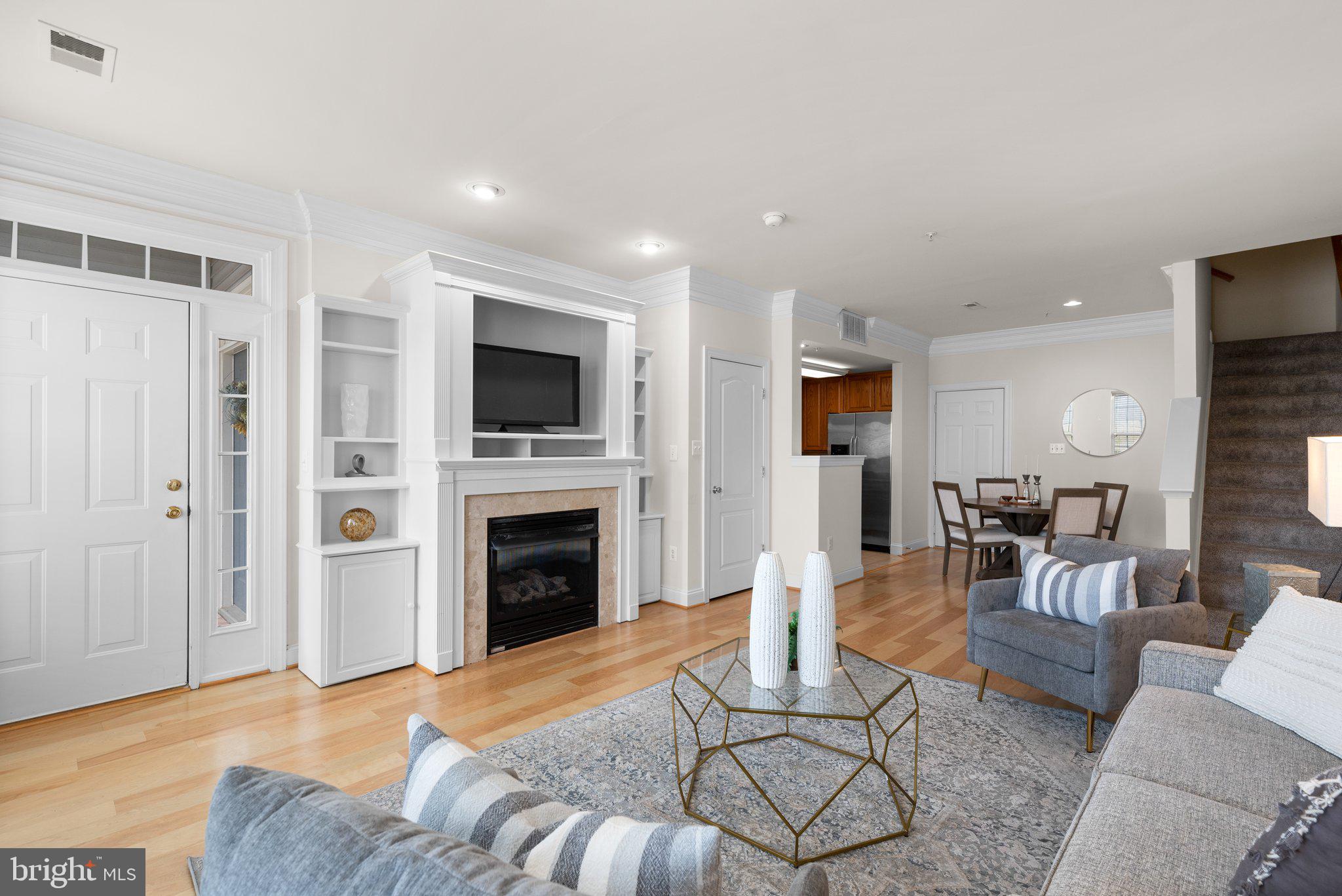 QUINCE ORCHARD PARK - Residential