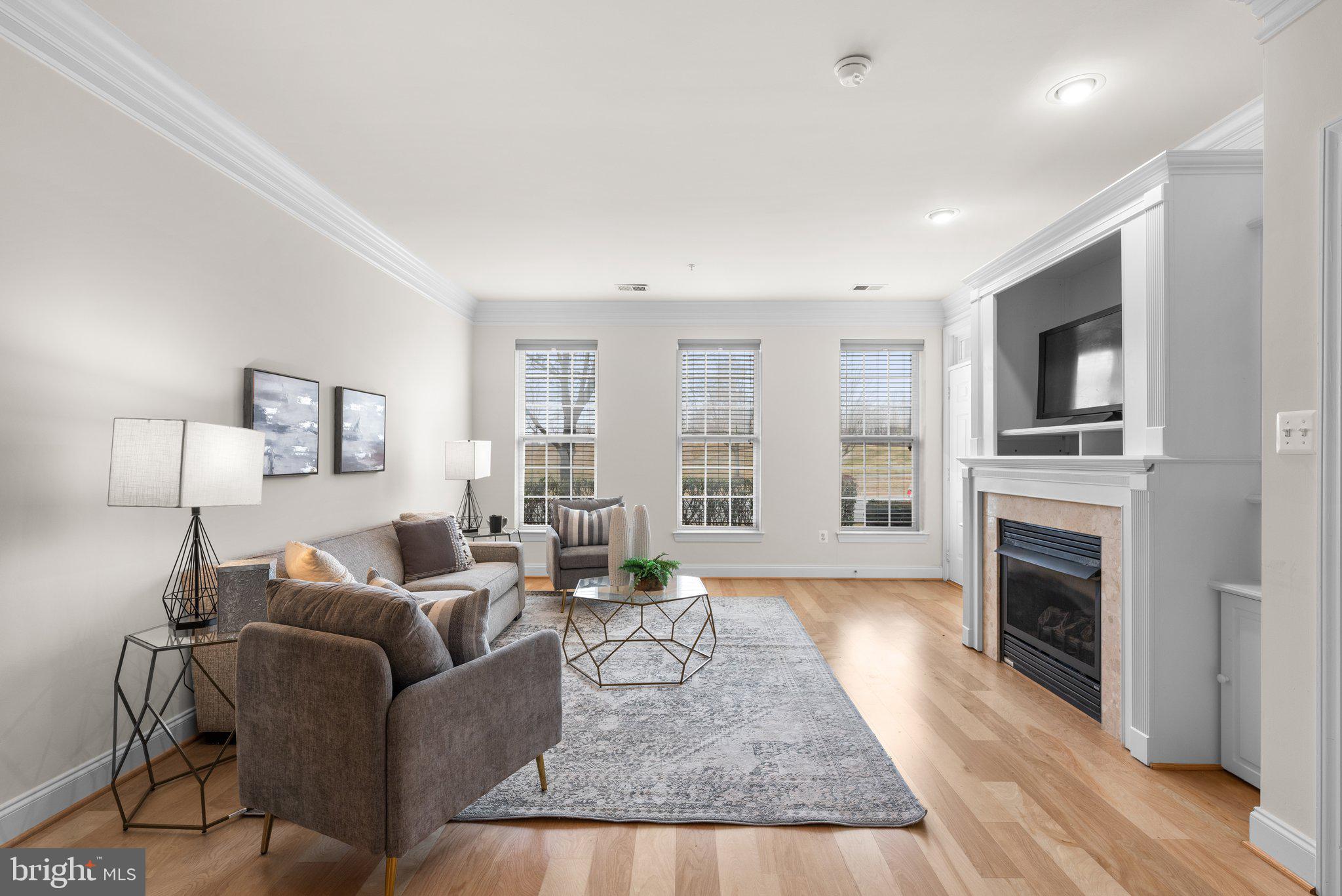 QUINCE ORCHARD PARK - Residential