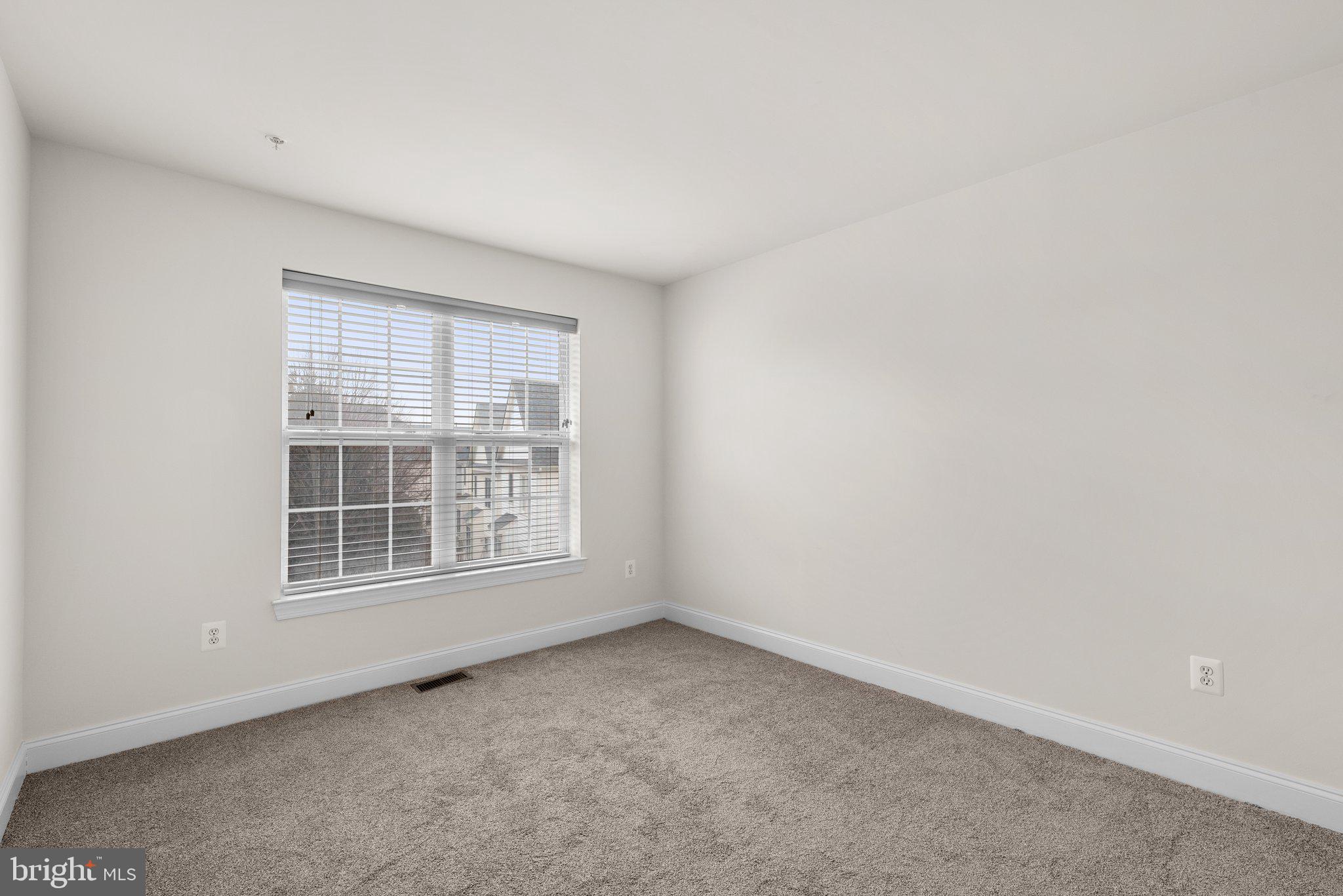 QUINCE ORCHARD PARK - Residential