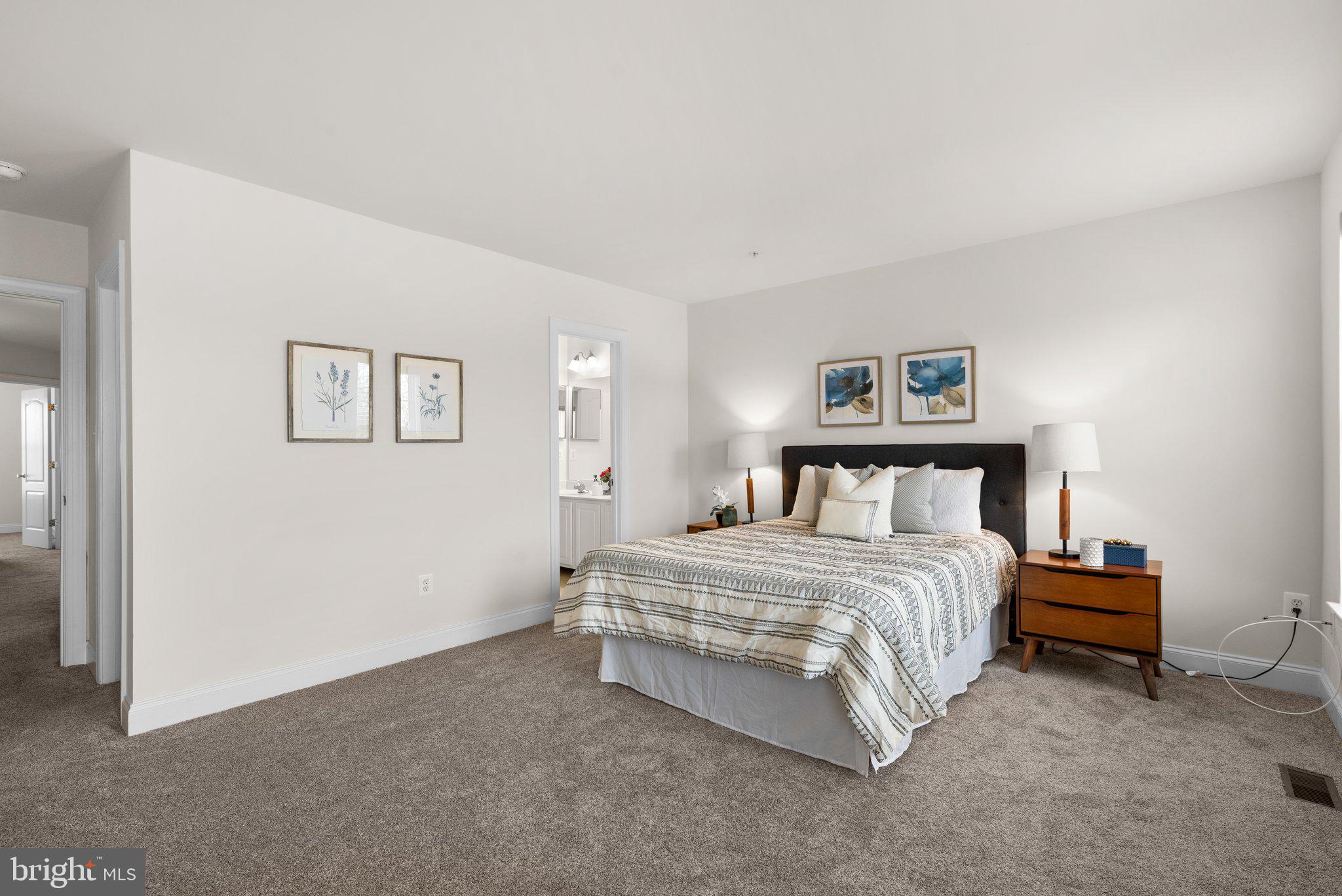 QUINCE ORCHARD PARK - Residential