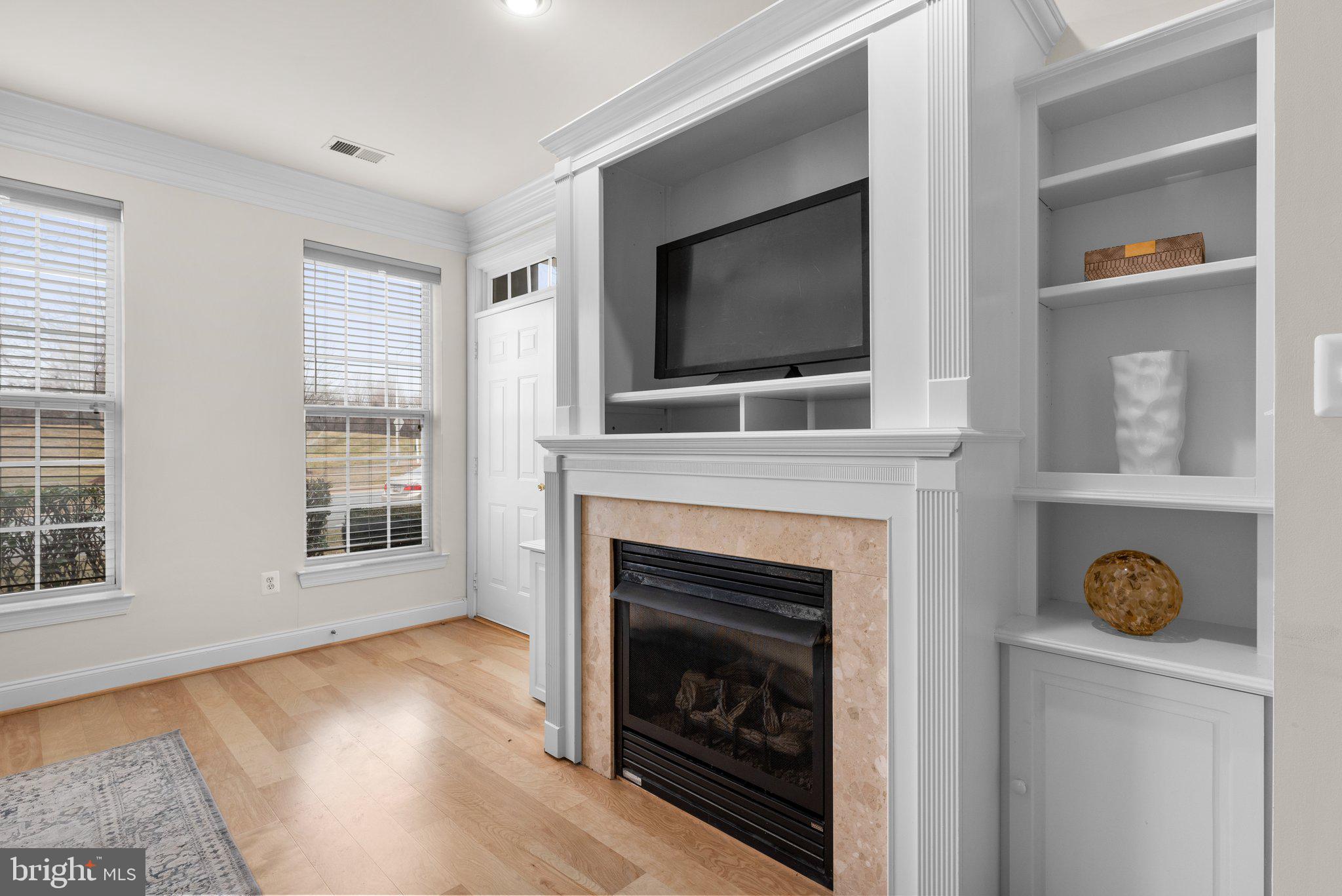 QUINCE ORCHARD PARK - Residential