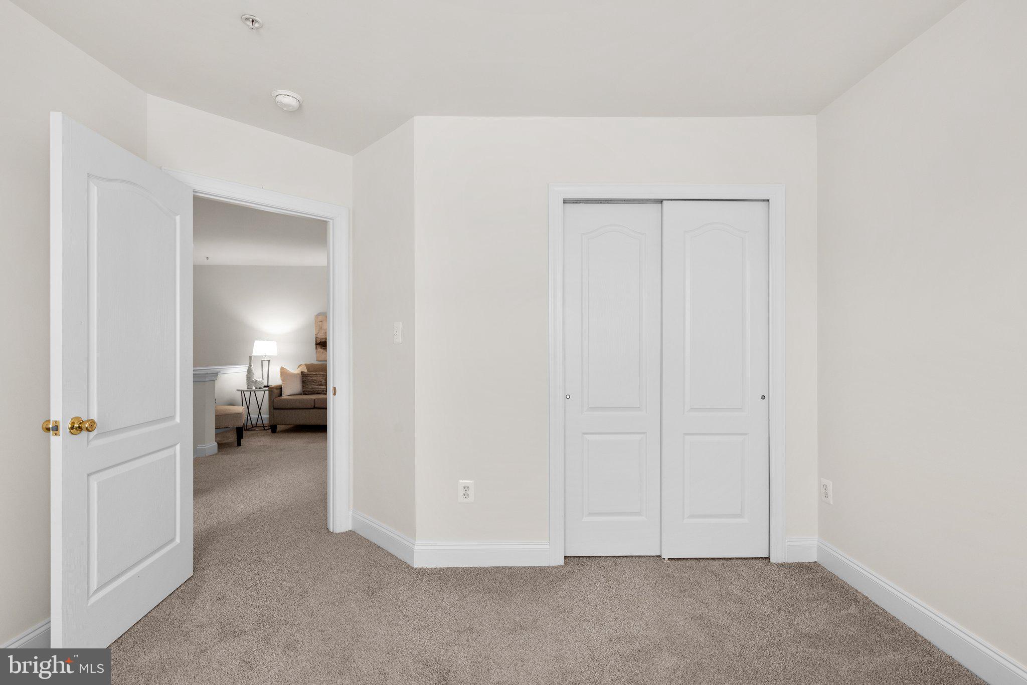 QUINCE ORCHARD PARK - Residential