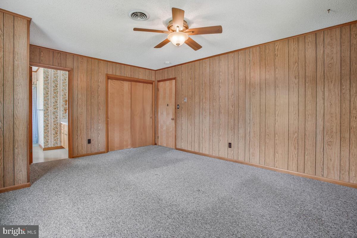 FISH HOOK ACRES - Residential