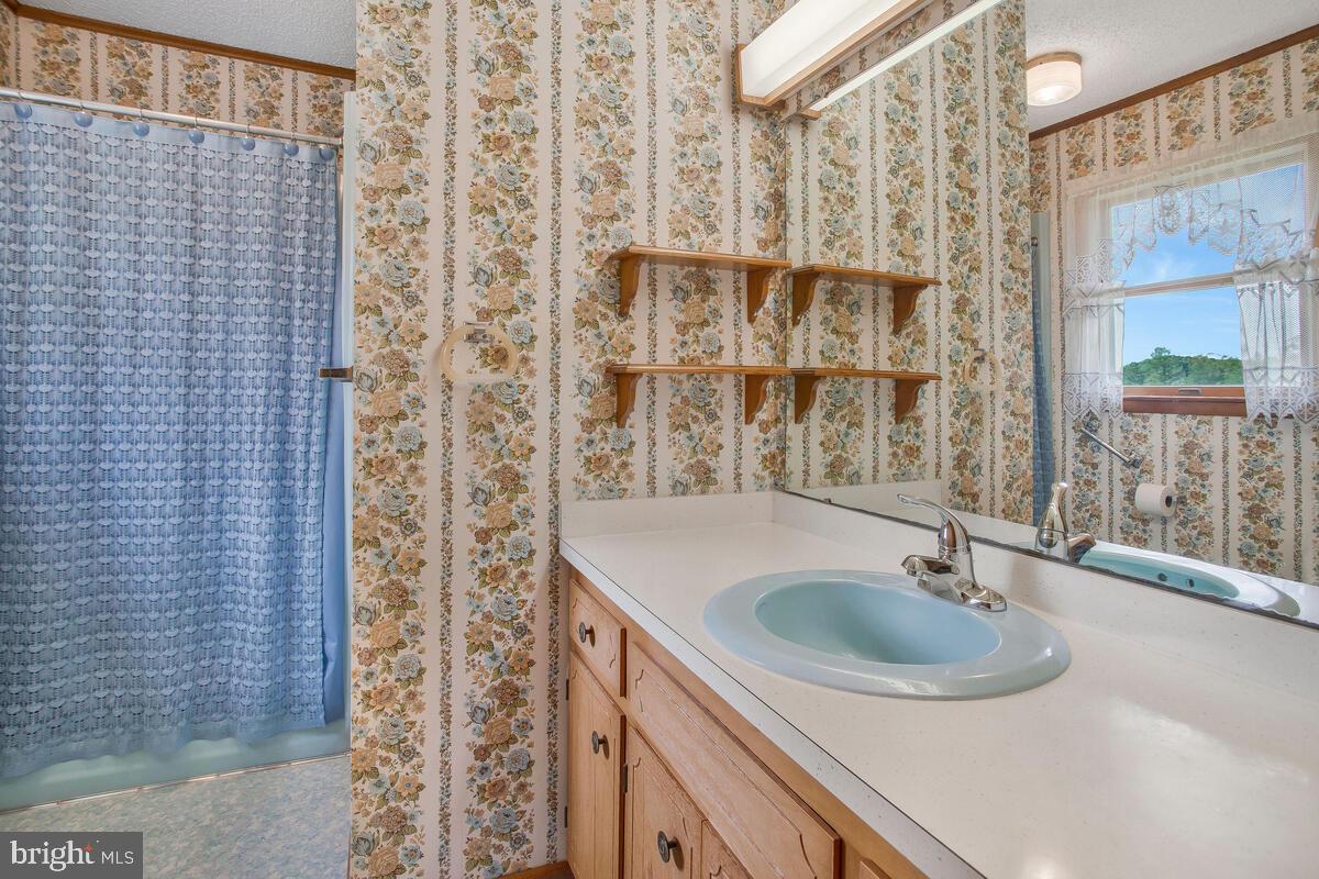 FISH HOOK ACRES - Residential