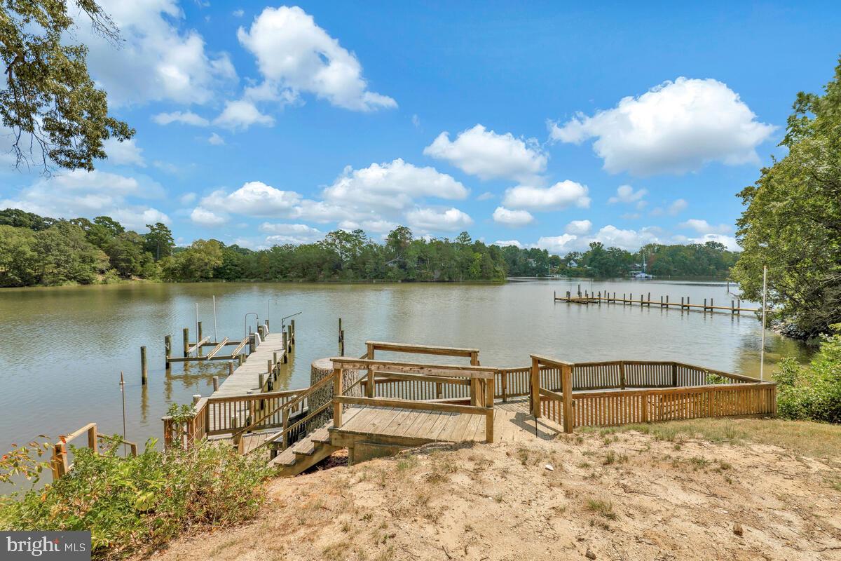 FISH HOOK ACRES - Residential