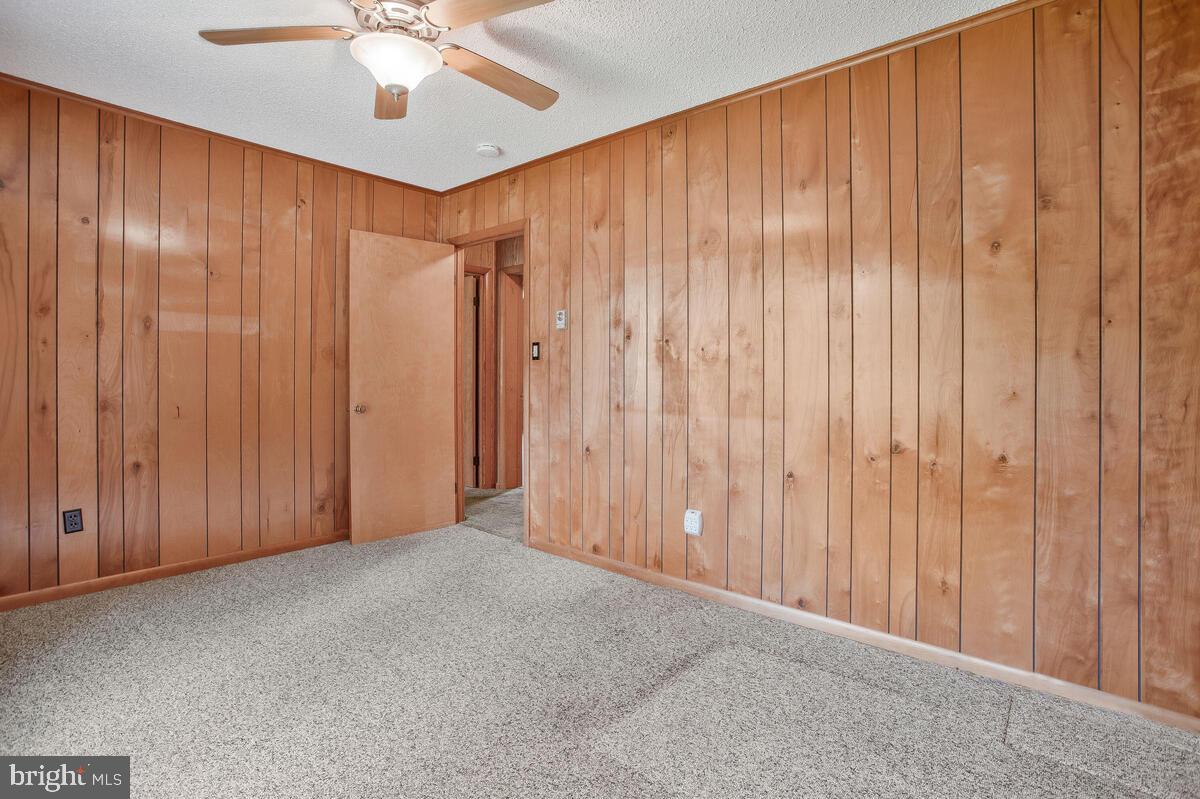 FISH HOOK ACRES - Residential