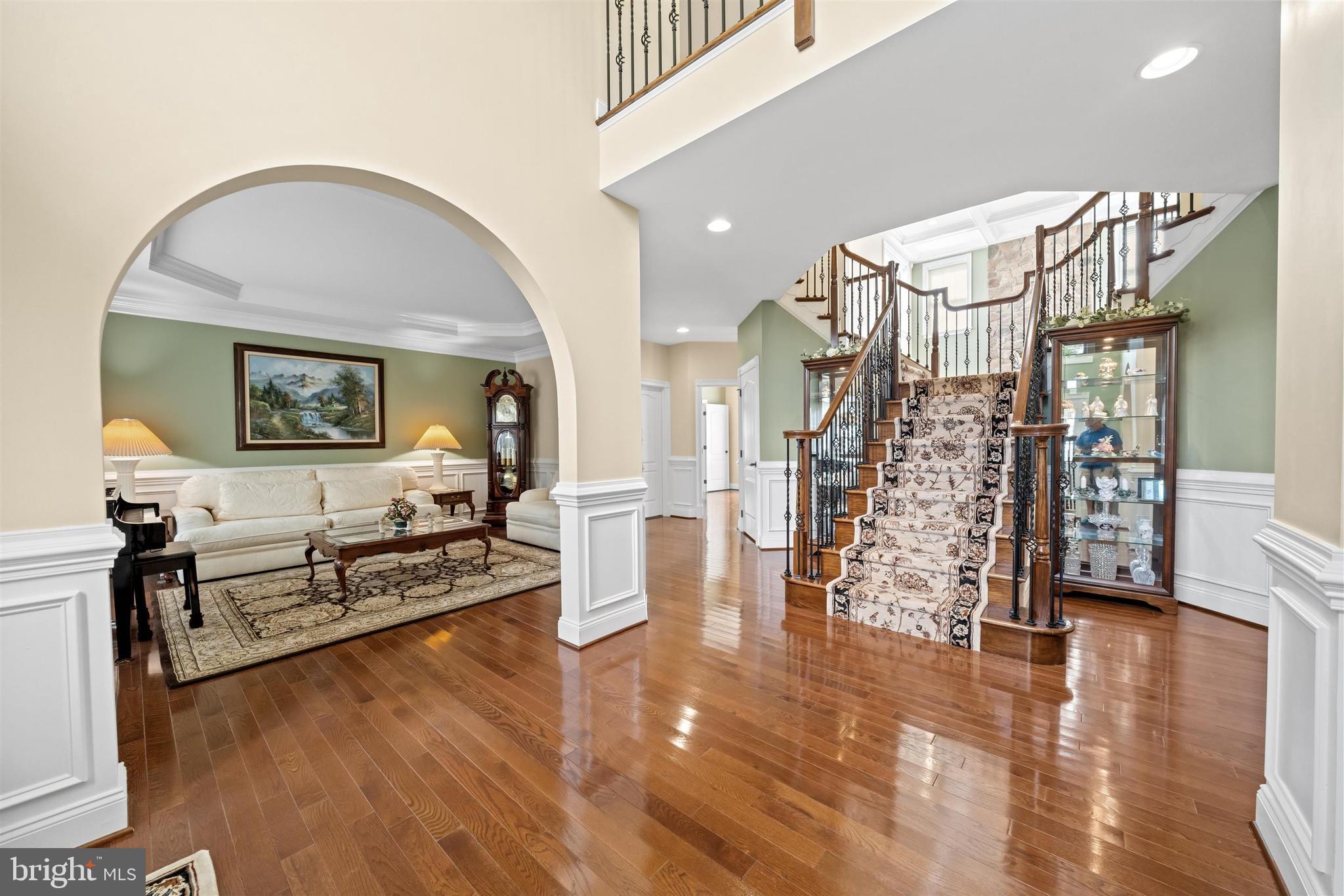 407 ARCADIA WAY