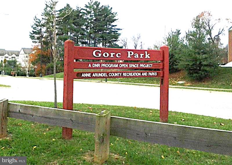 ARUNDEL MOBILE VILLAGE - Residential