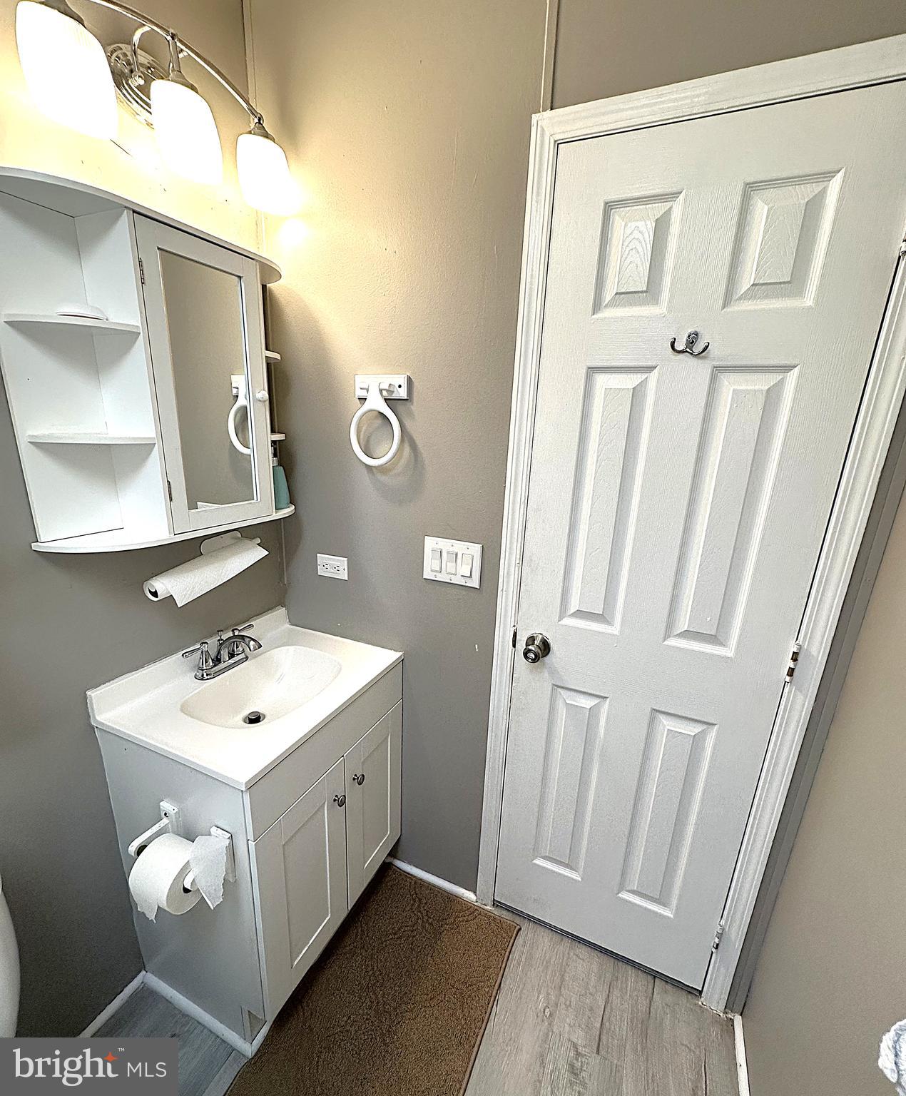 ARUNDEL MOBILE VILLAGE - Residential