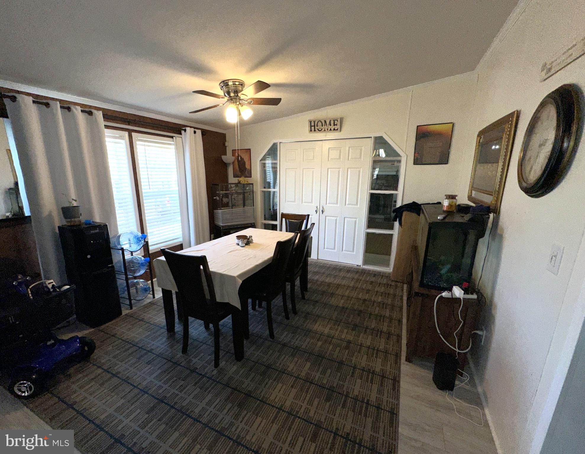 ARUNDEL MOBILE VILLAGE - Residential