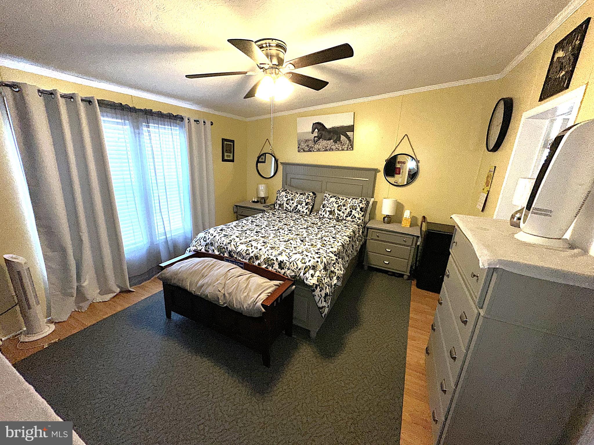 ARUNDEL MOBILE VILLAGE - Residential