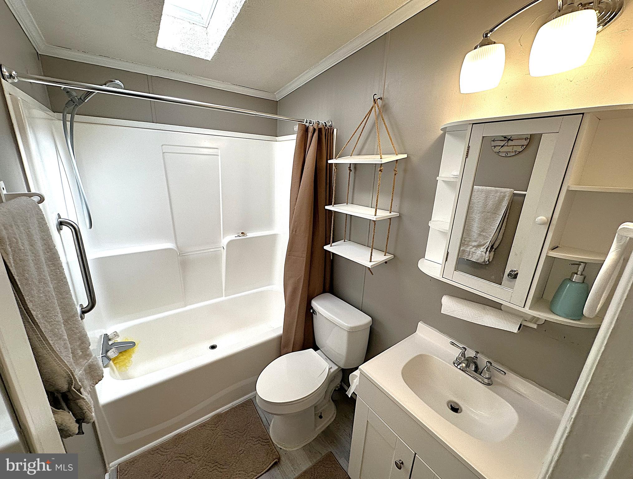 ARUNDEL MOBILE VILLAGE - Residential