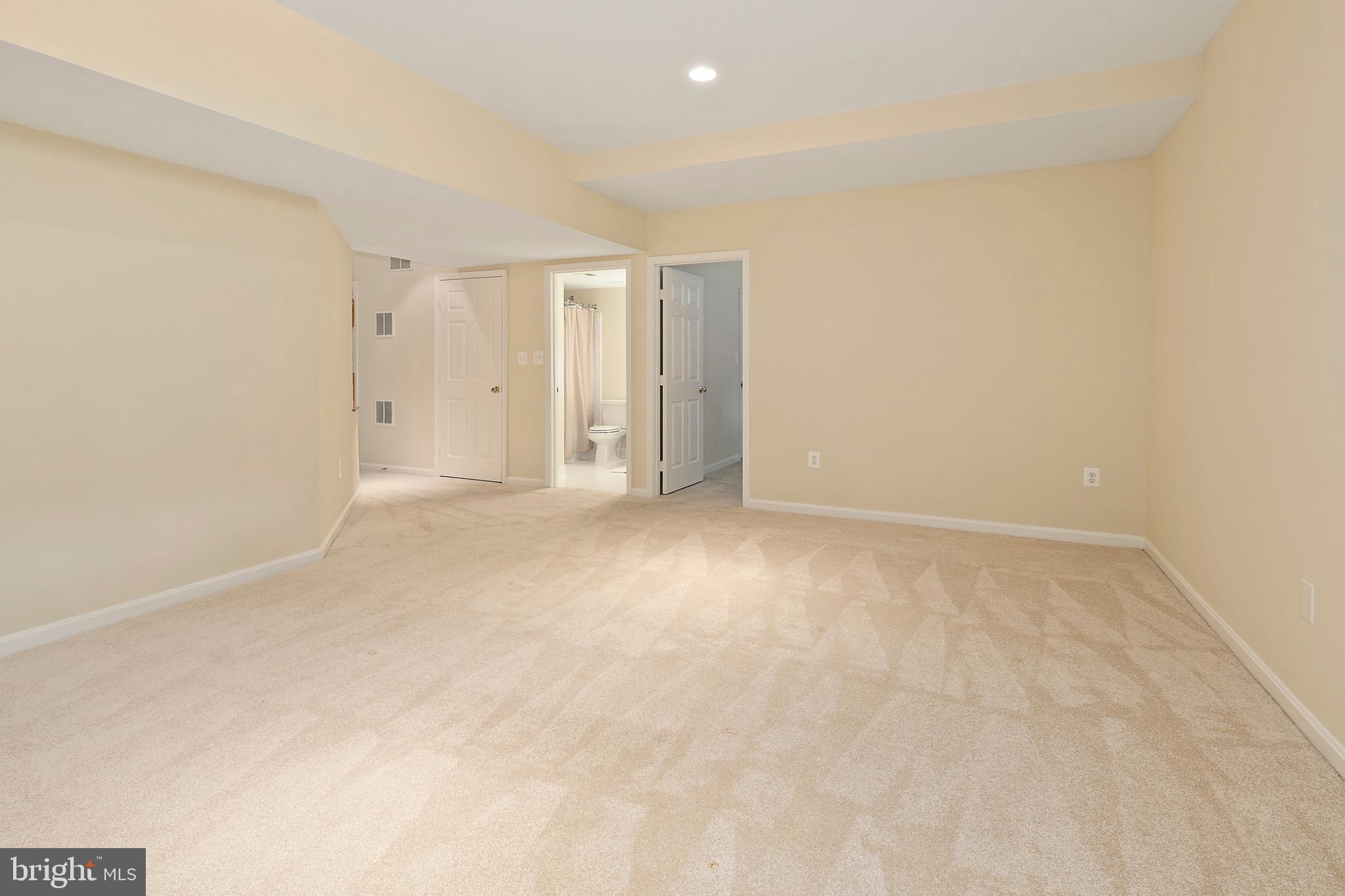 WINDY HILL - Residential