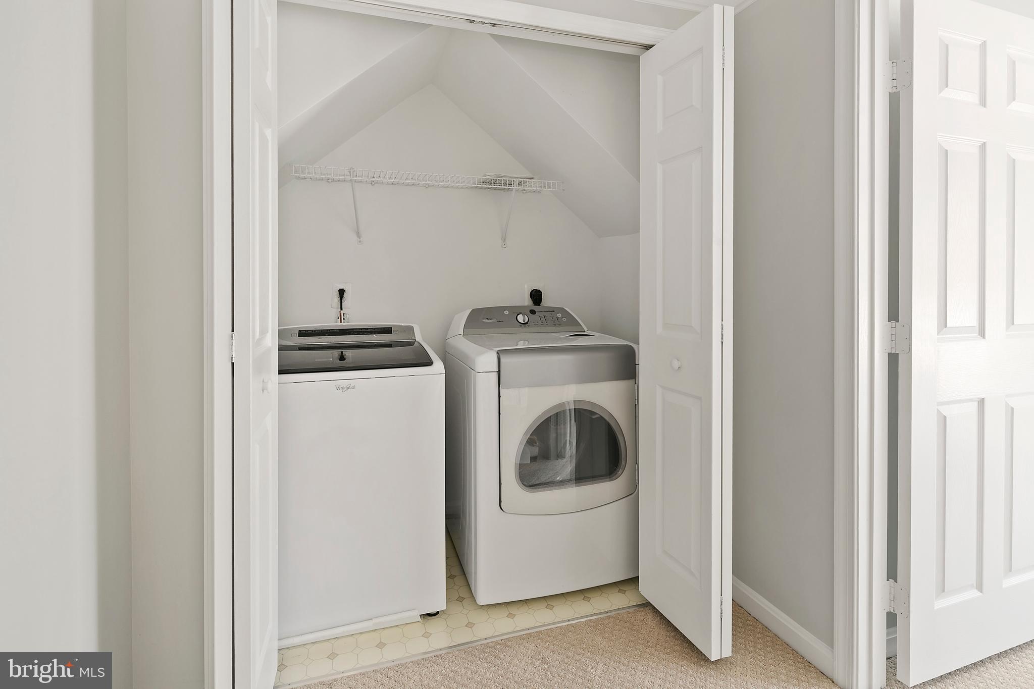 WINDY HILL - Residential