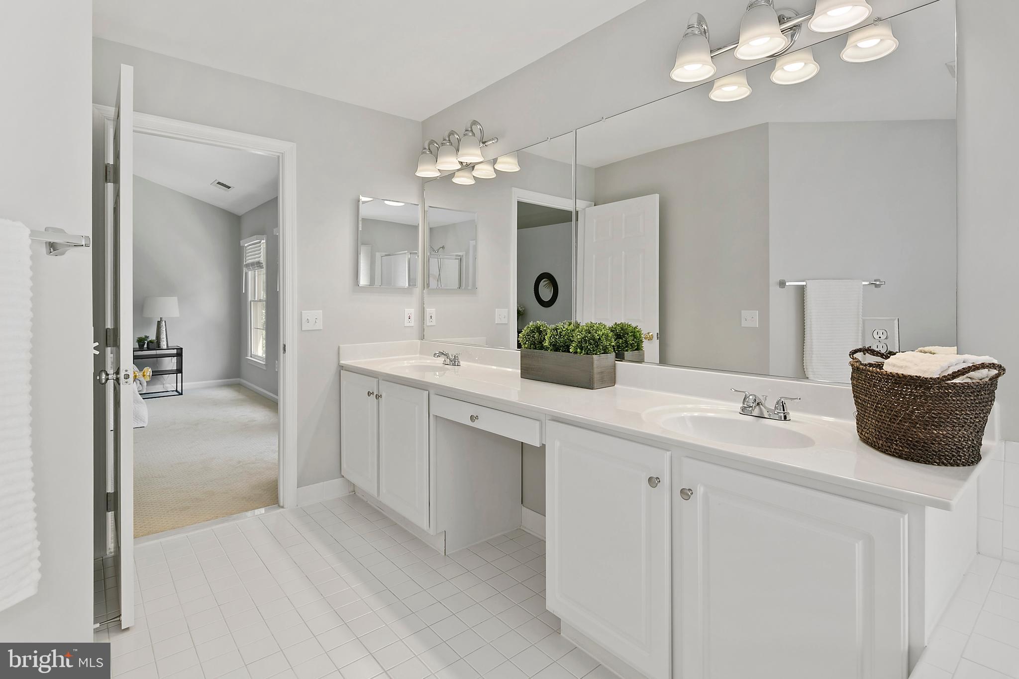 WINDY HILL - Residential