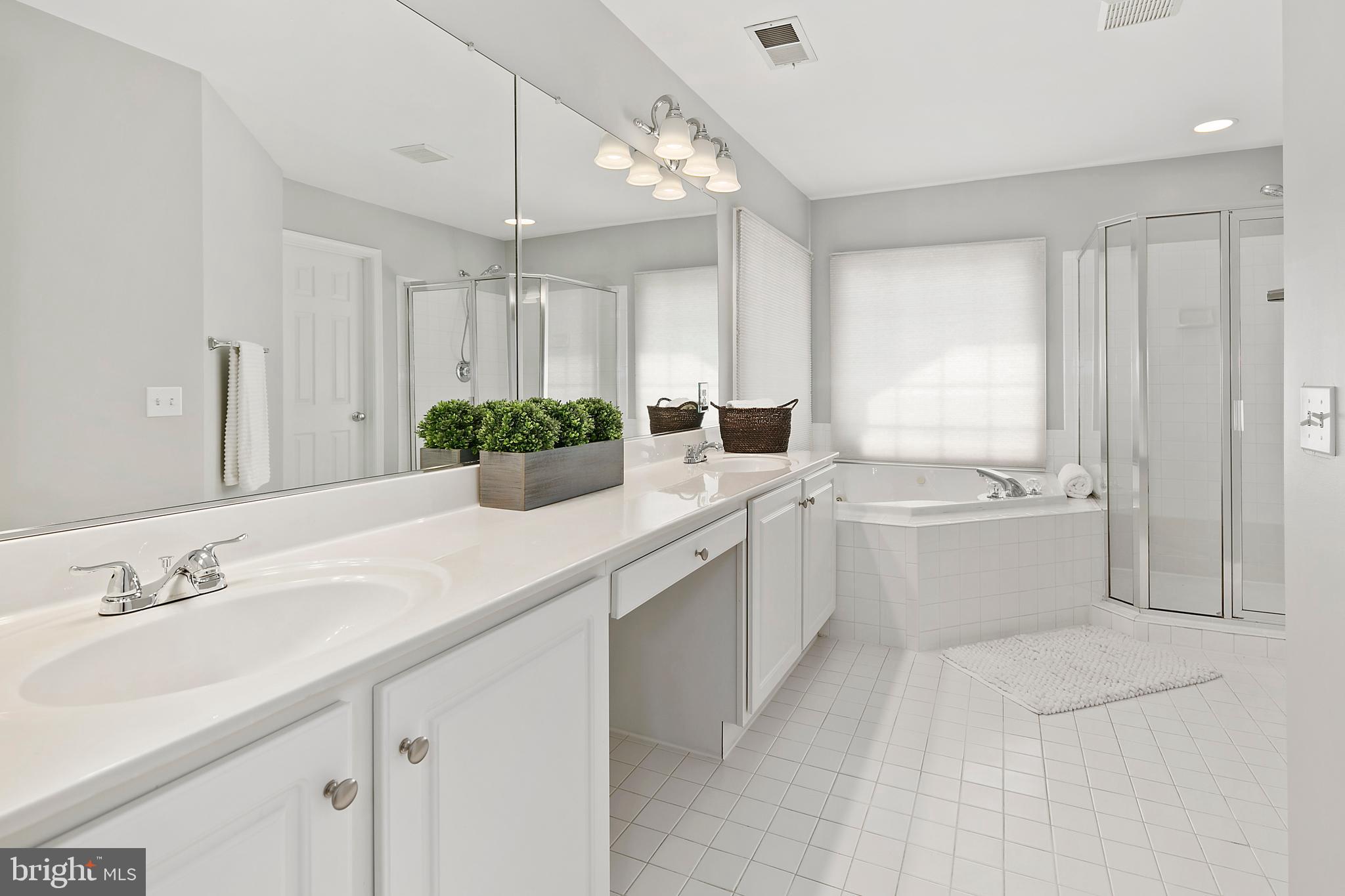 WINDY HILL - Residential