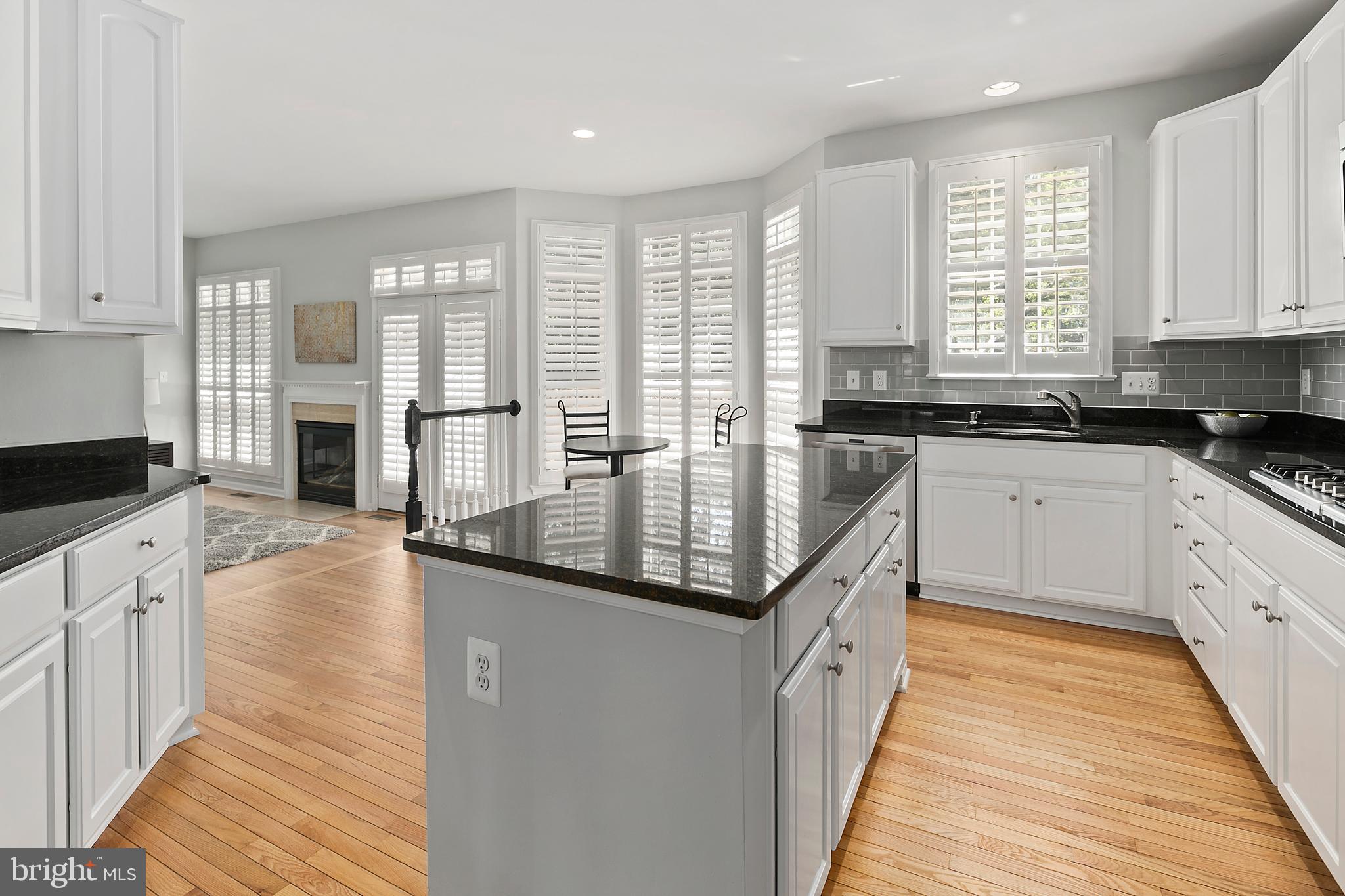 WINDY HILL - Residential