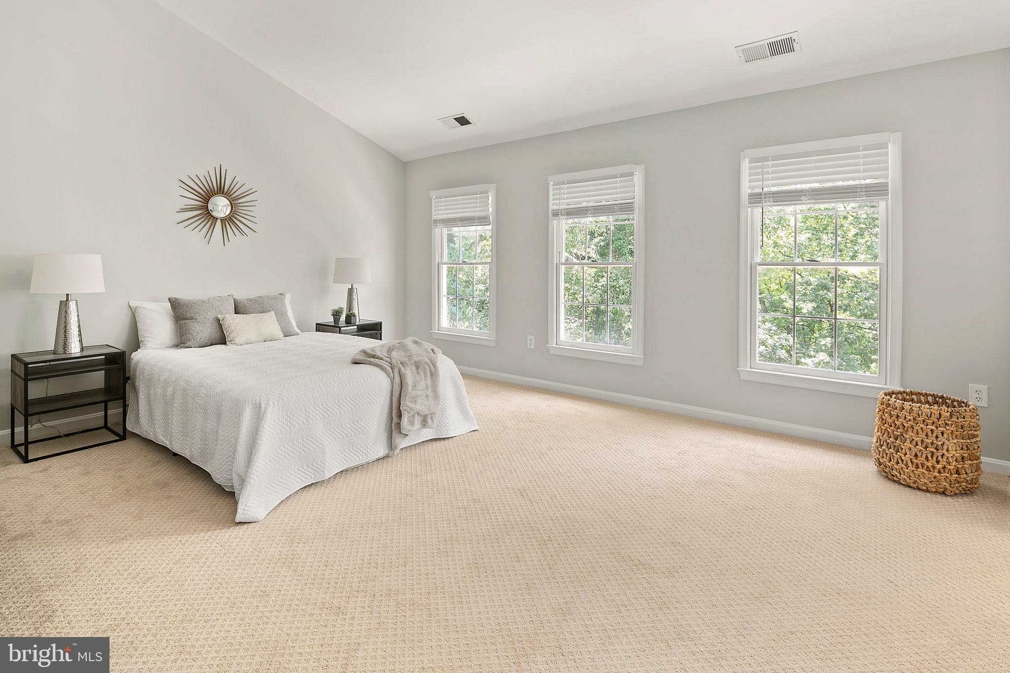 WINDY HILL - Residential