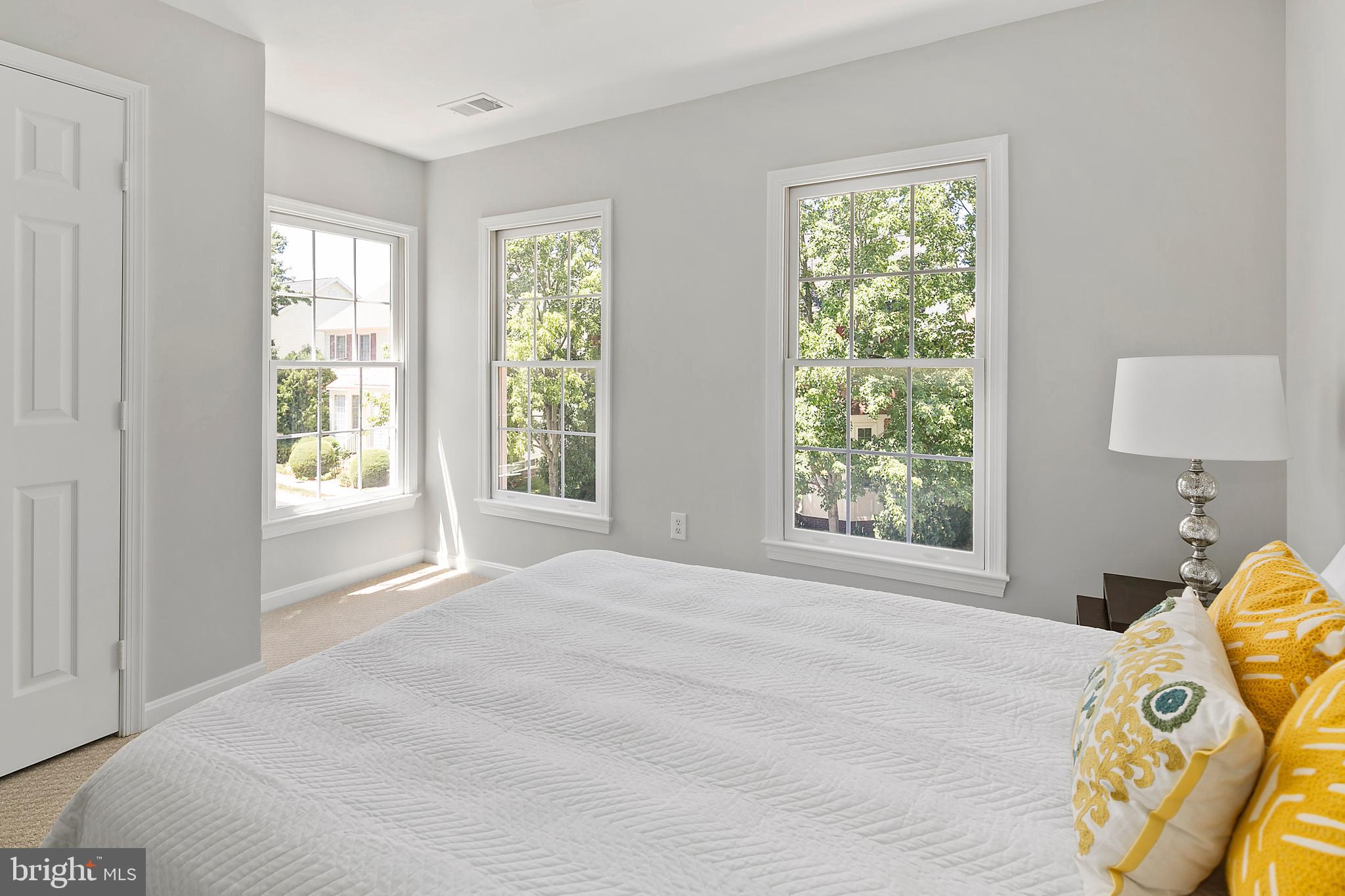 WINDY HILL - Residential