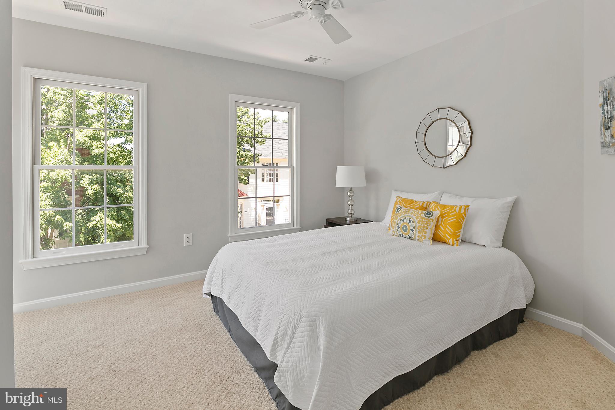 WINDY HILL - Residential