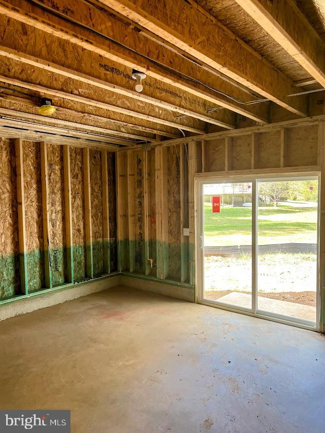 LAKE ACRES - Residential