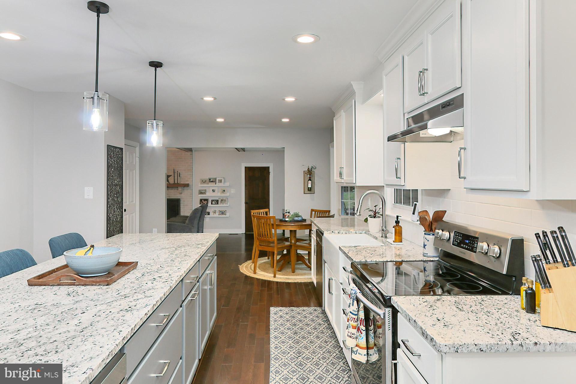 FAIRFAX STATION - Residential