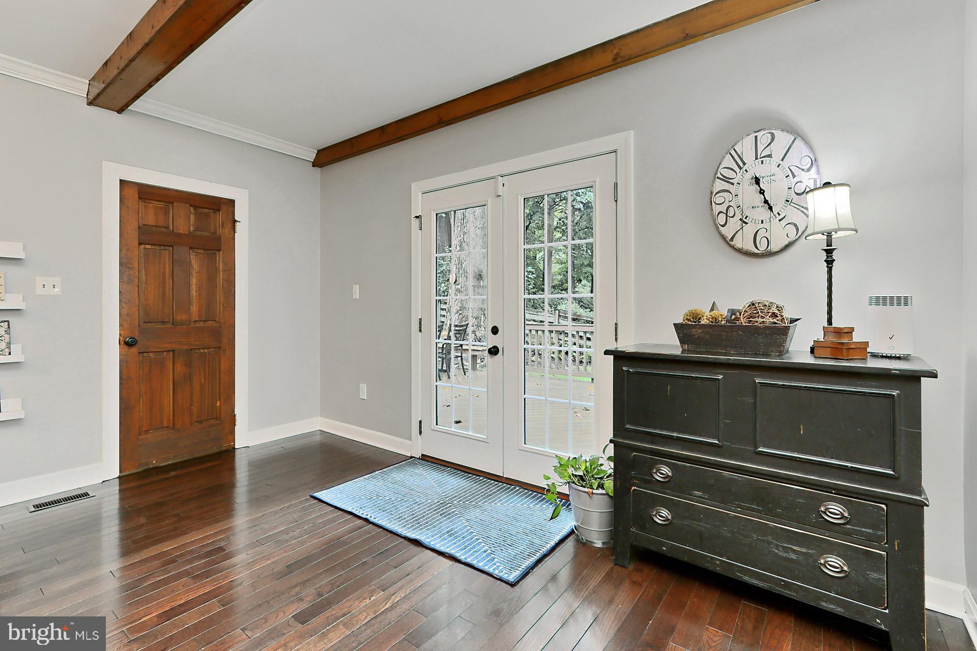 FAIRFAX STATION - Residential