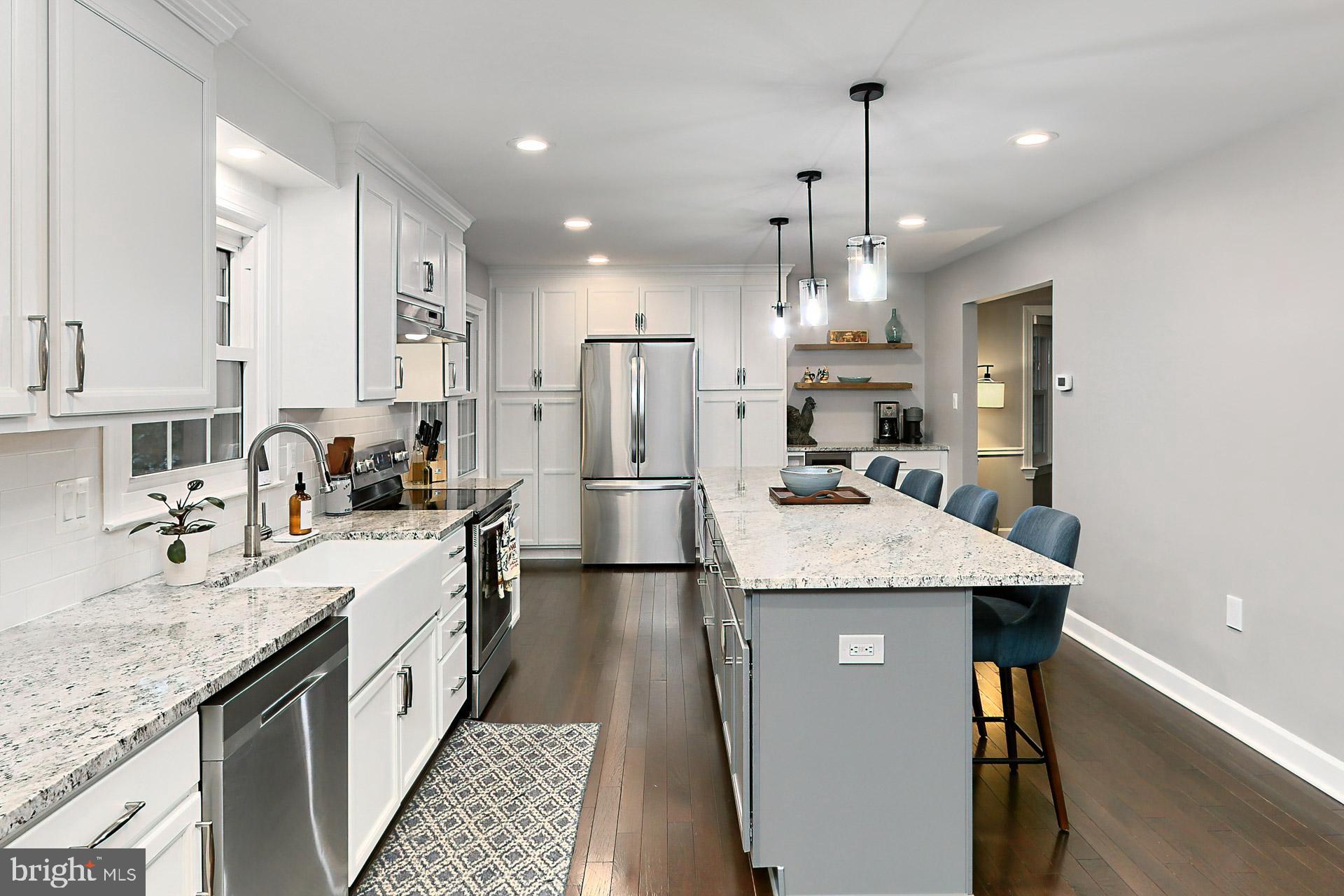 FAIRFAX STATION - Residential