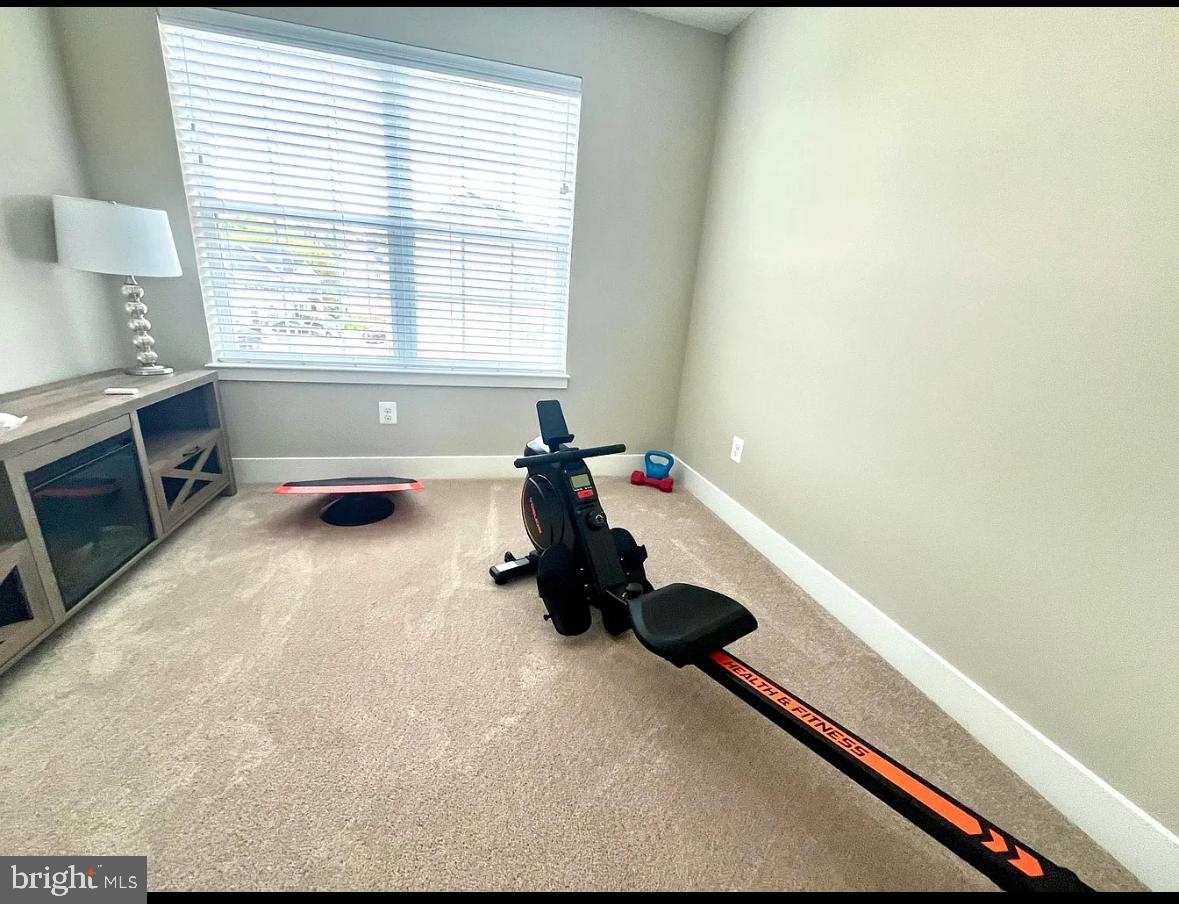 COLUMBIA RUN TOWNHOMES - Residential Lease