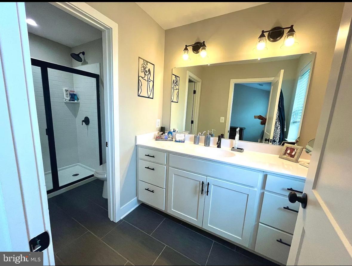 COLUMBIA RUN TOWNHOMES - Residential Lease