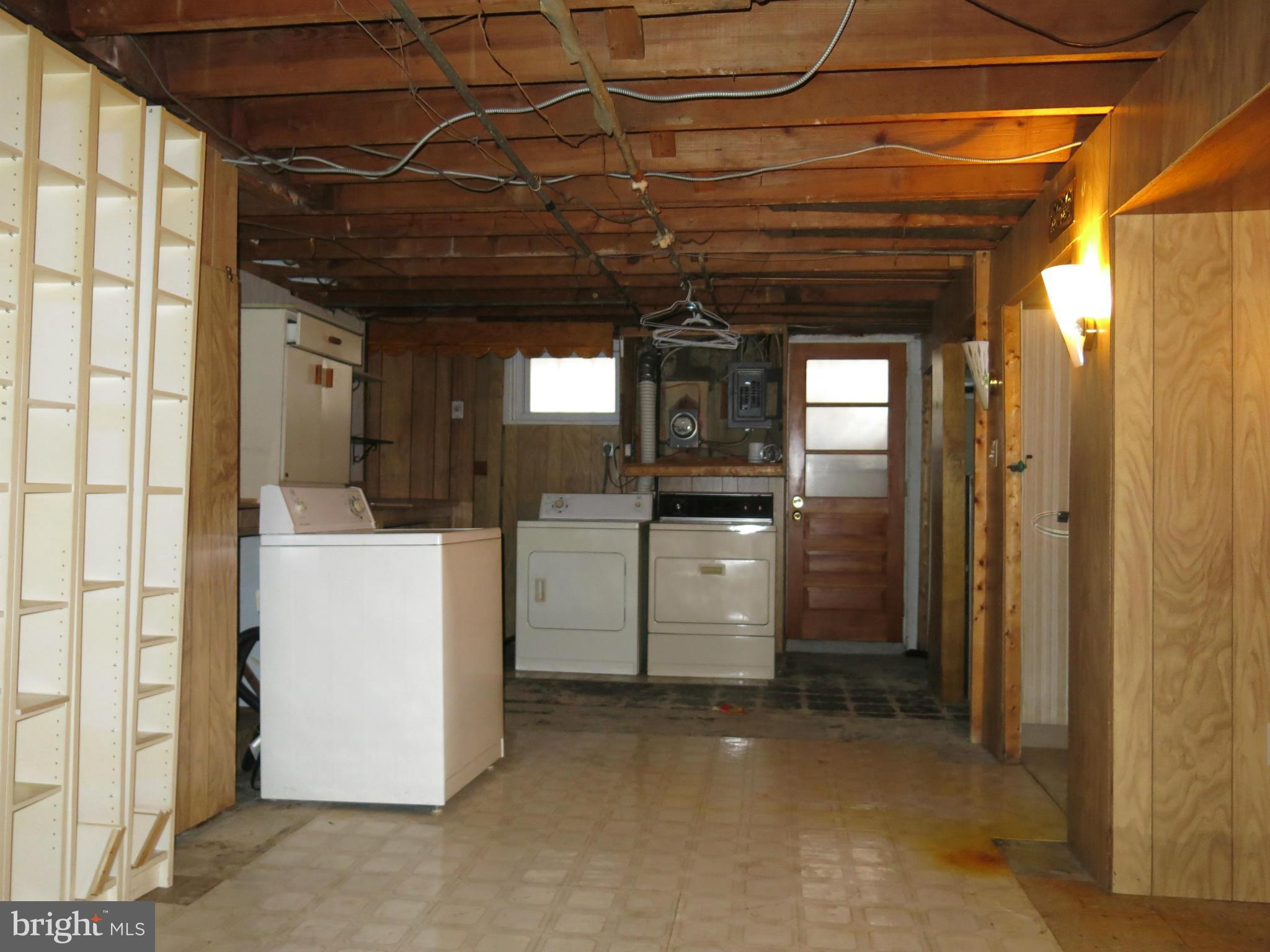 MEDFIELD - Residential