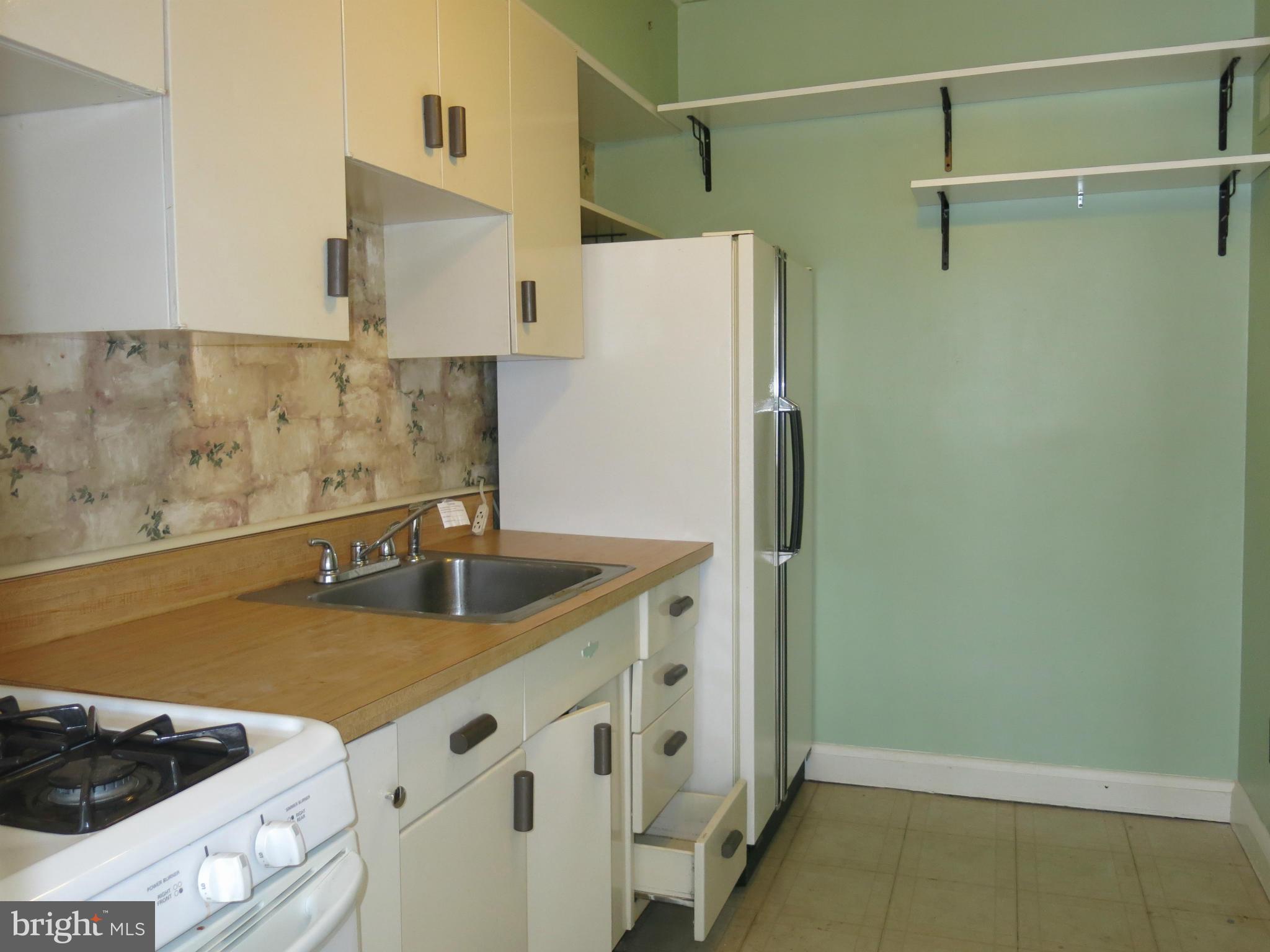 MEDFIELD - Residential