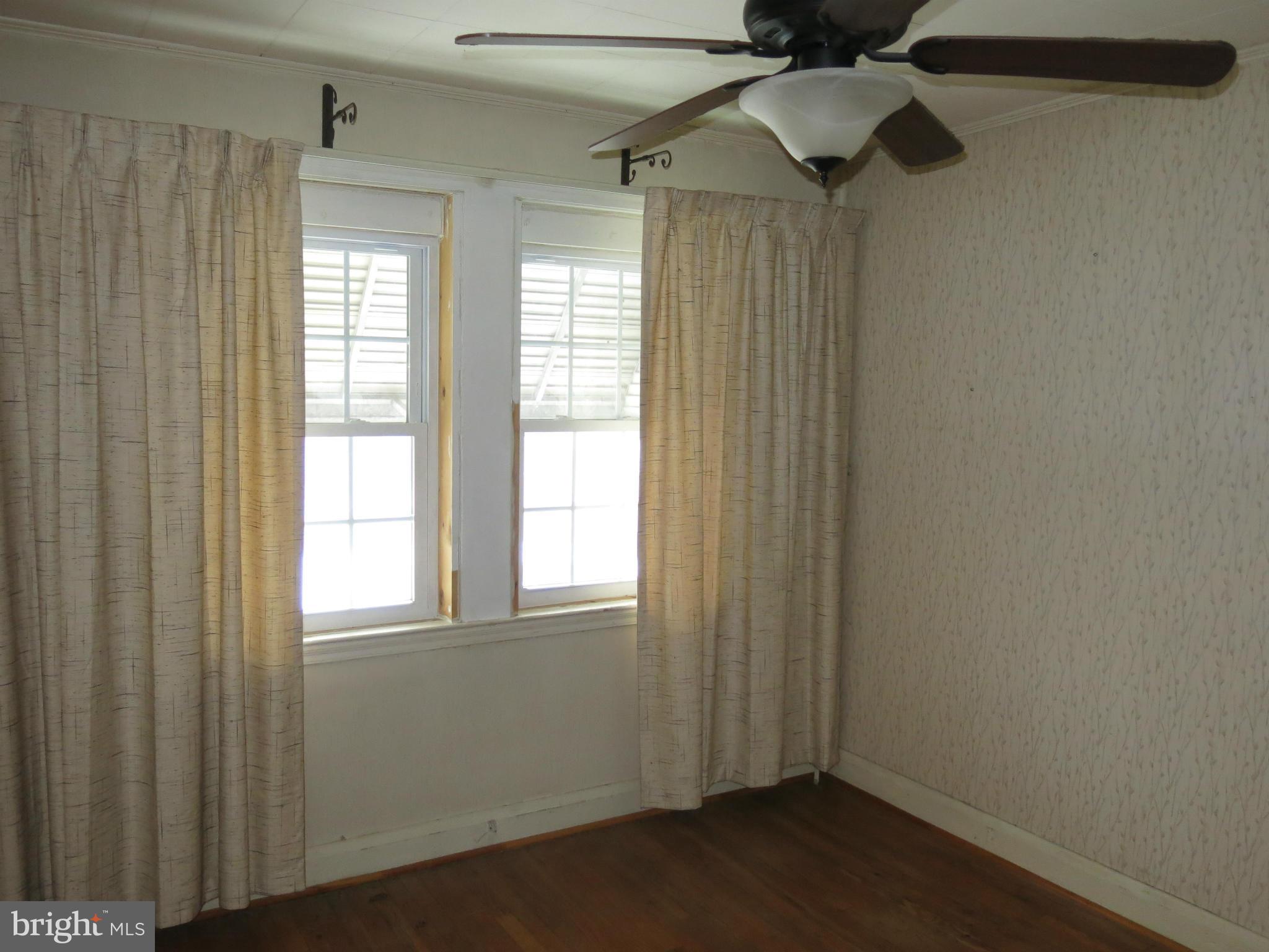 MEDFIELD - Residential