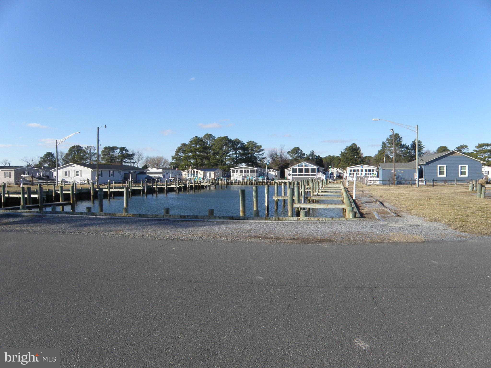 MARINERS COVE - Residential