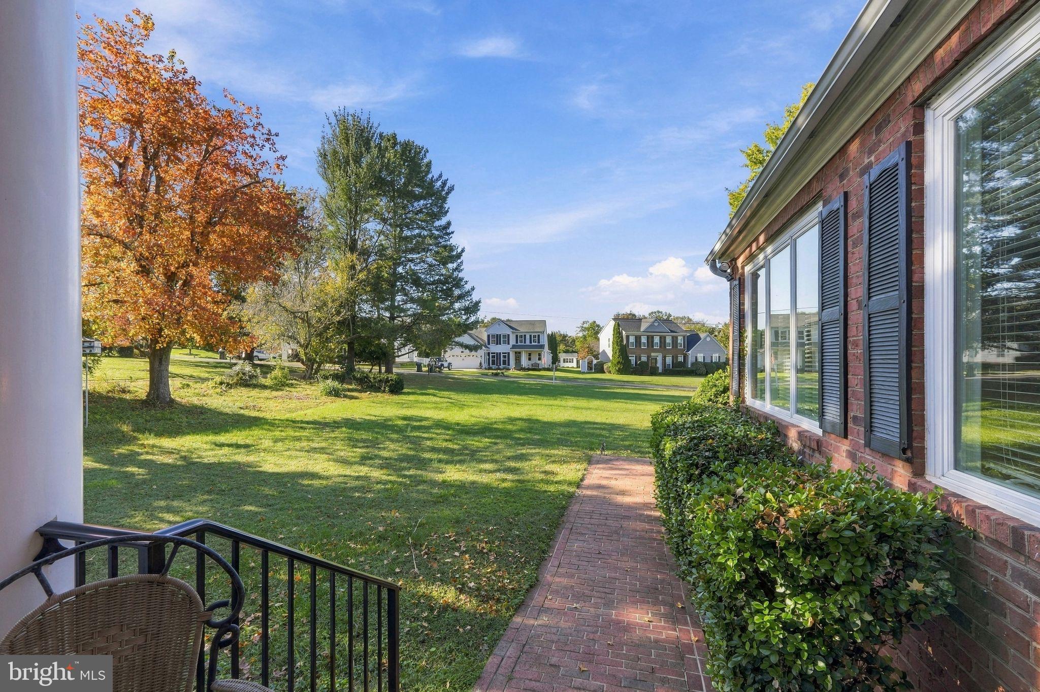 660 COUNTRY CLUB ROAD