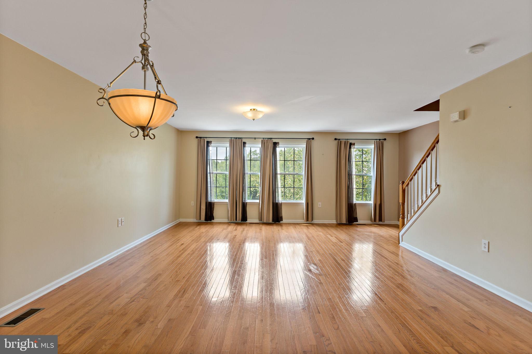 HAMMONDS MILL - Residential