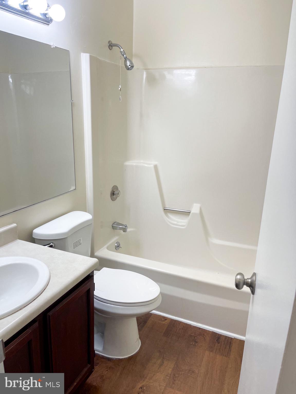 CLARYS FOREST - Residential Lease