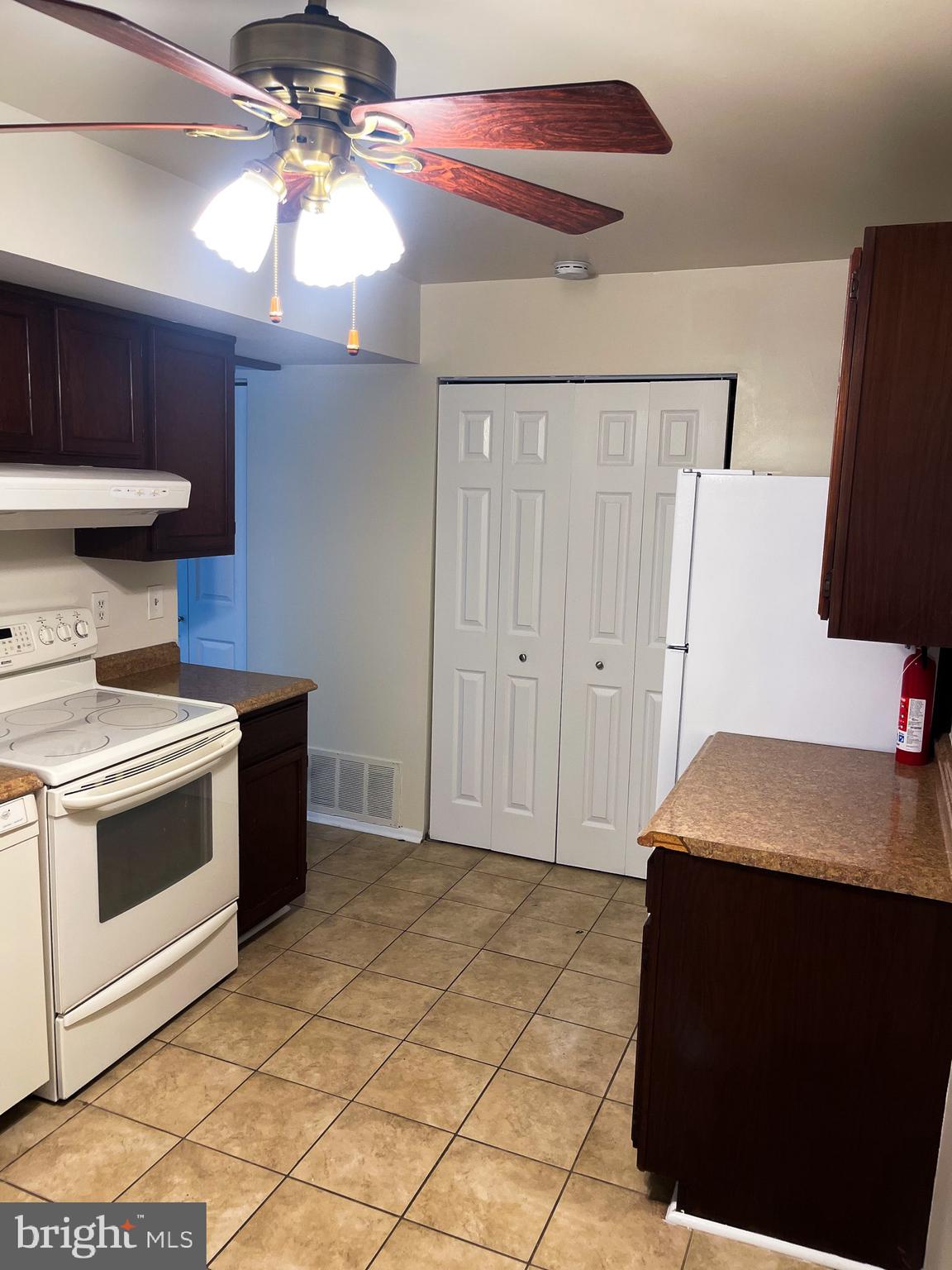 CLARYS FOREST - Residential Lease