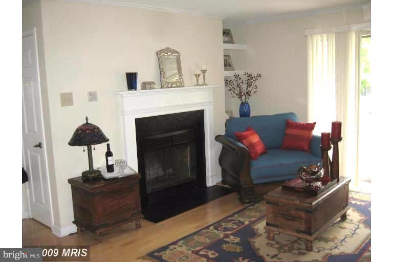 FOUNTAINS AT MCLEAN - Residential Lease