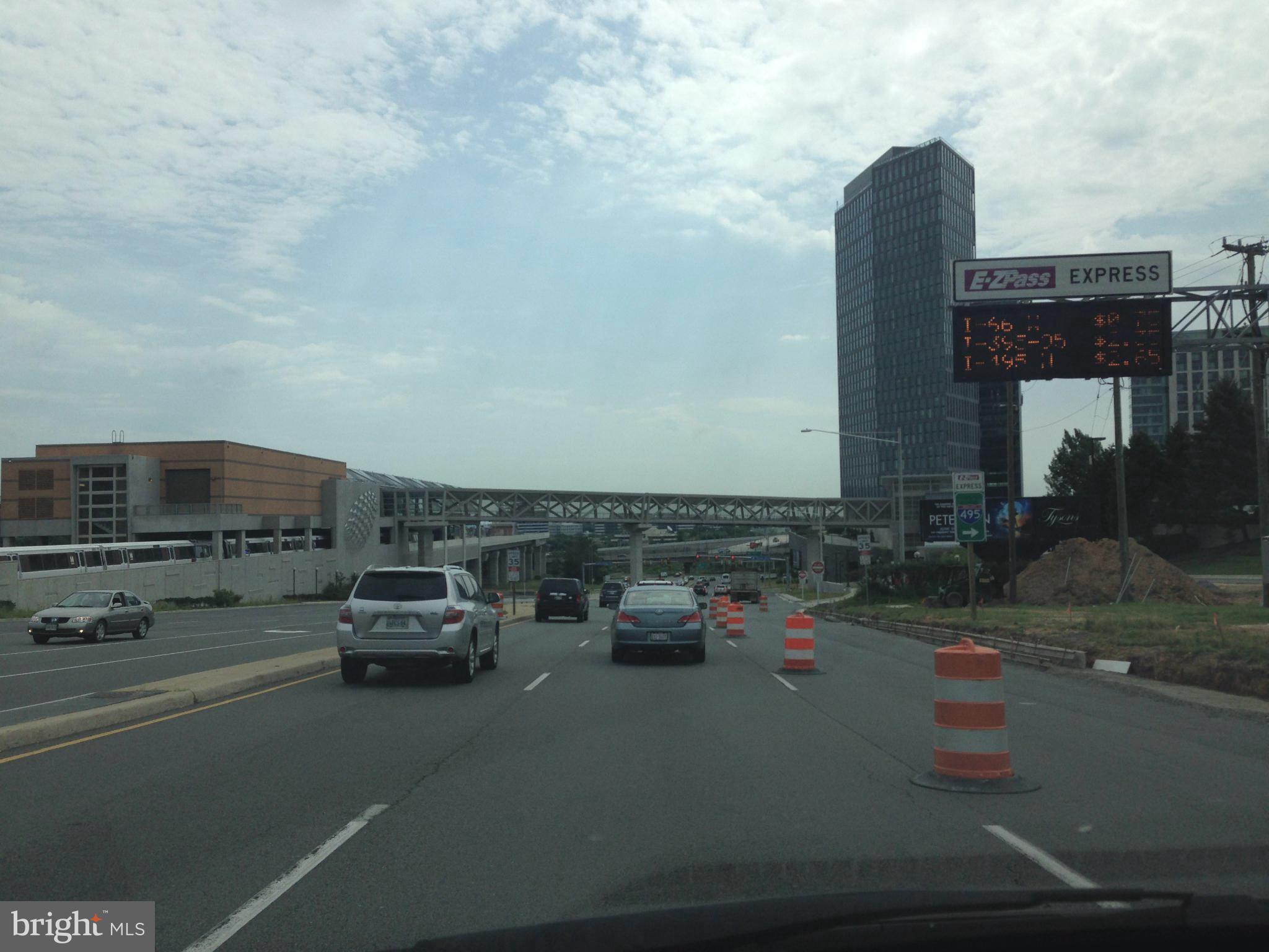 FOUNTAINS AT MCLEAN - Residential Lease