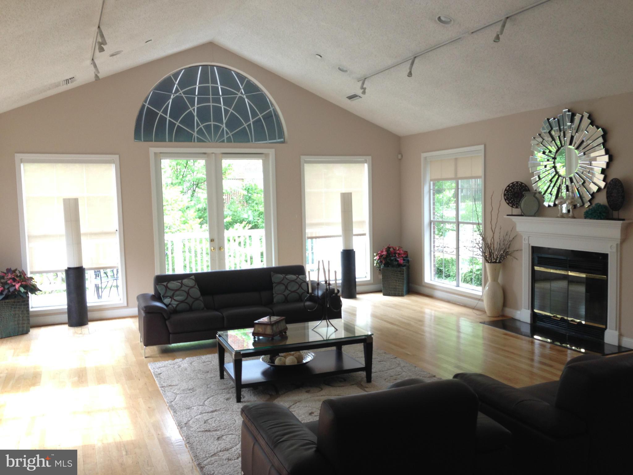 FOUNTAINS AT MCLEAN - Residential Lease