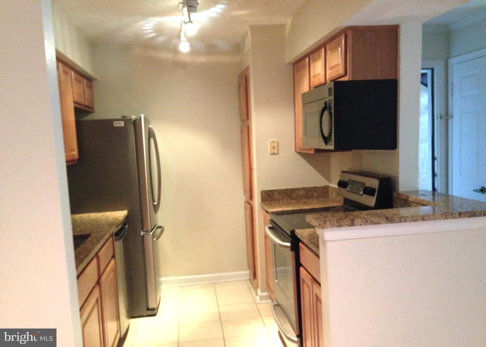 FOUNTAINS AT MCLEAN - Residential Lease