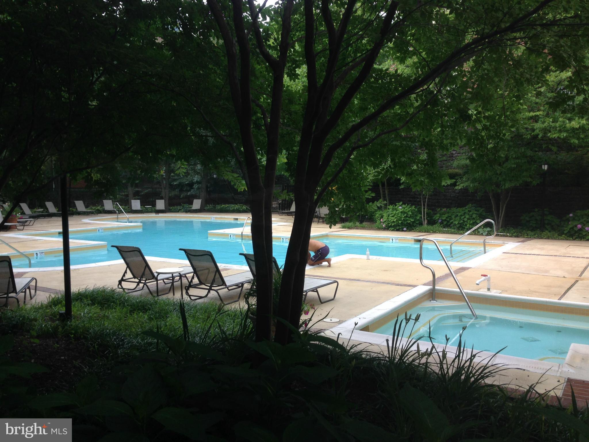 FOUNTAINS AT MCLEAN - Residential Lease