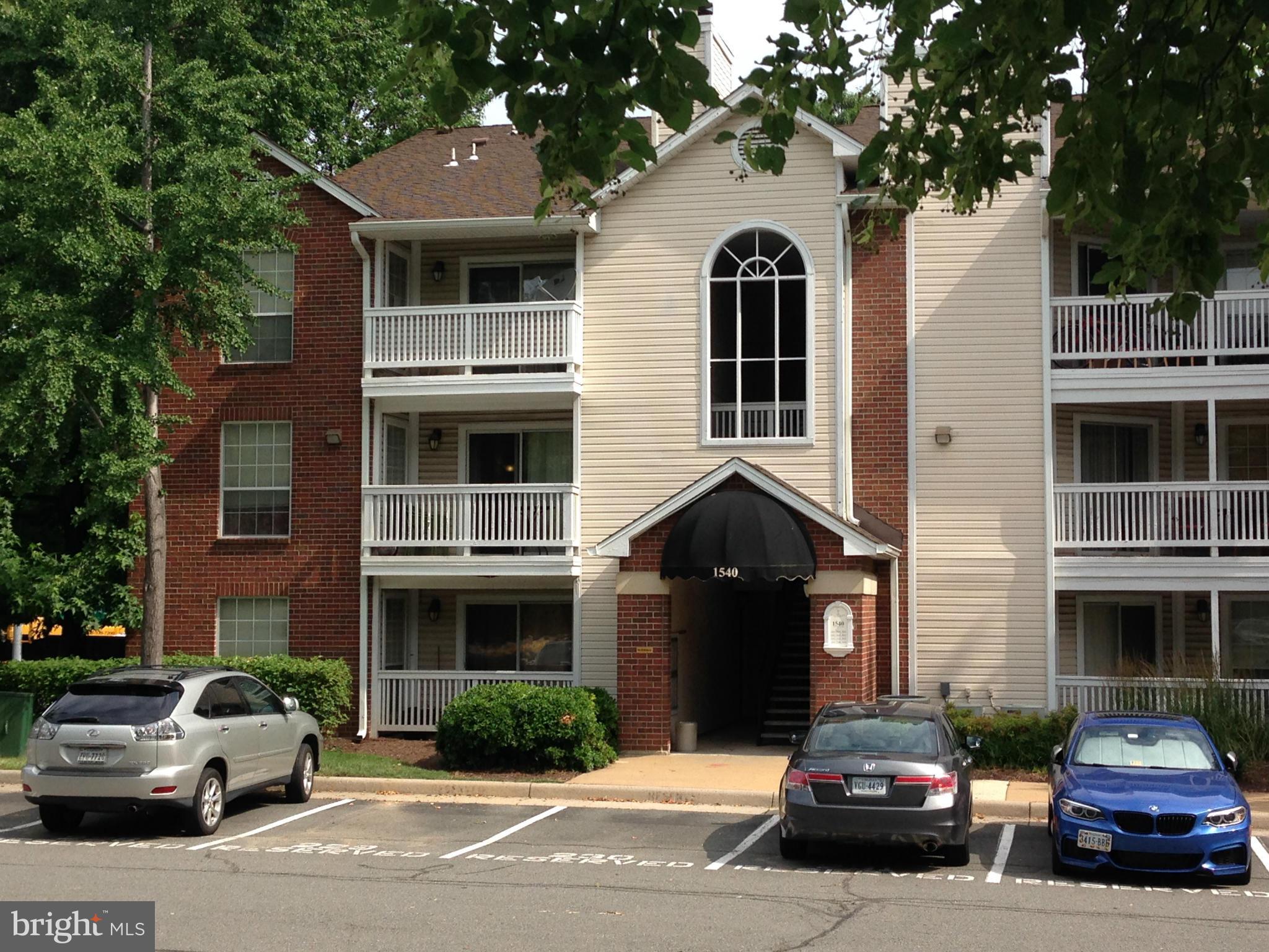 FOUNTAINS AT MCLEAN - Residential Lease