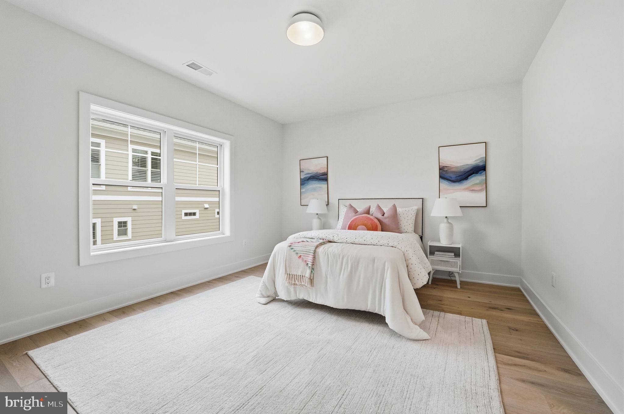 PIMMIT HILLS - Residential