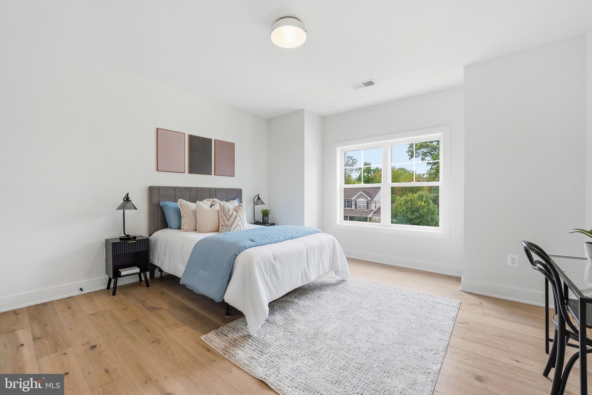 PIMMIT HILLS - Residential