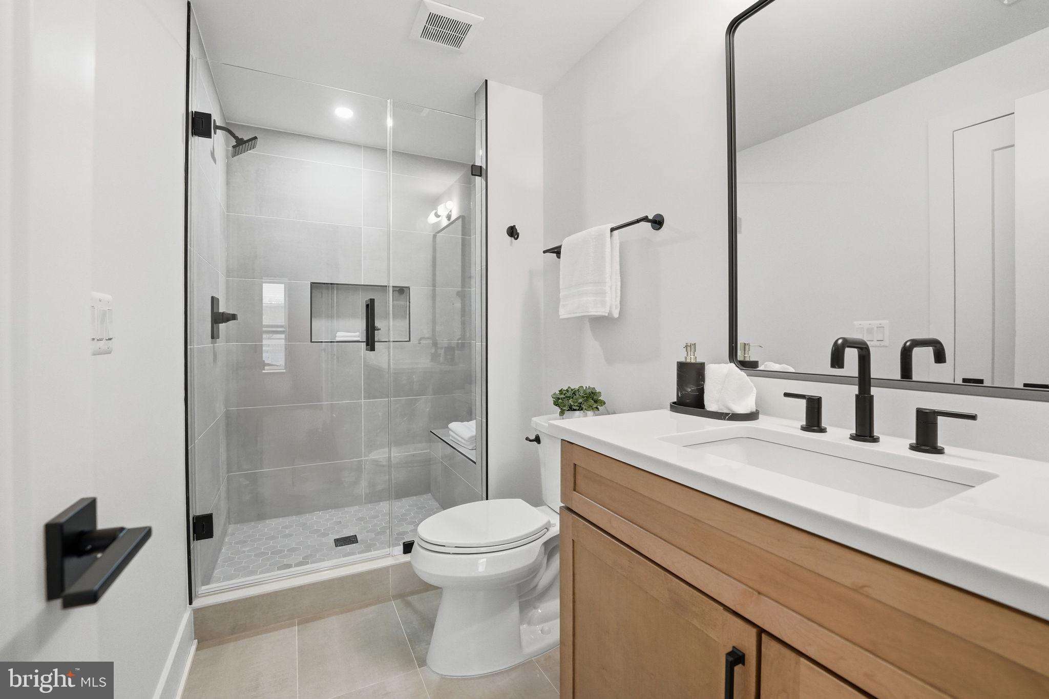 PIMMIT HILLS - Residential