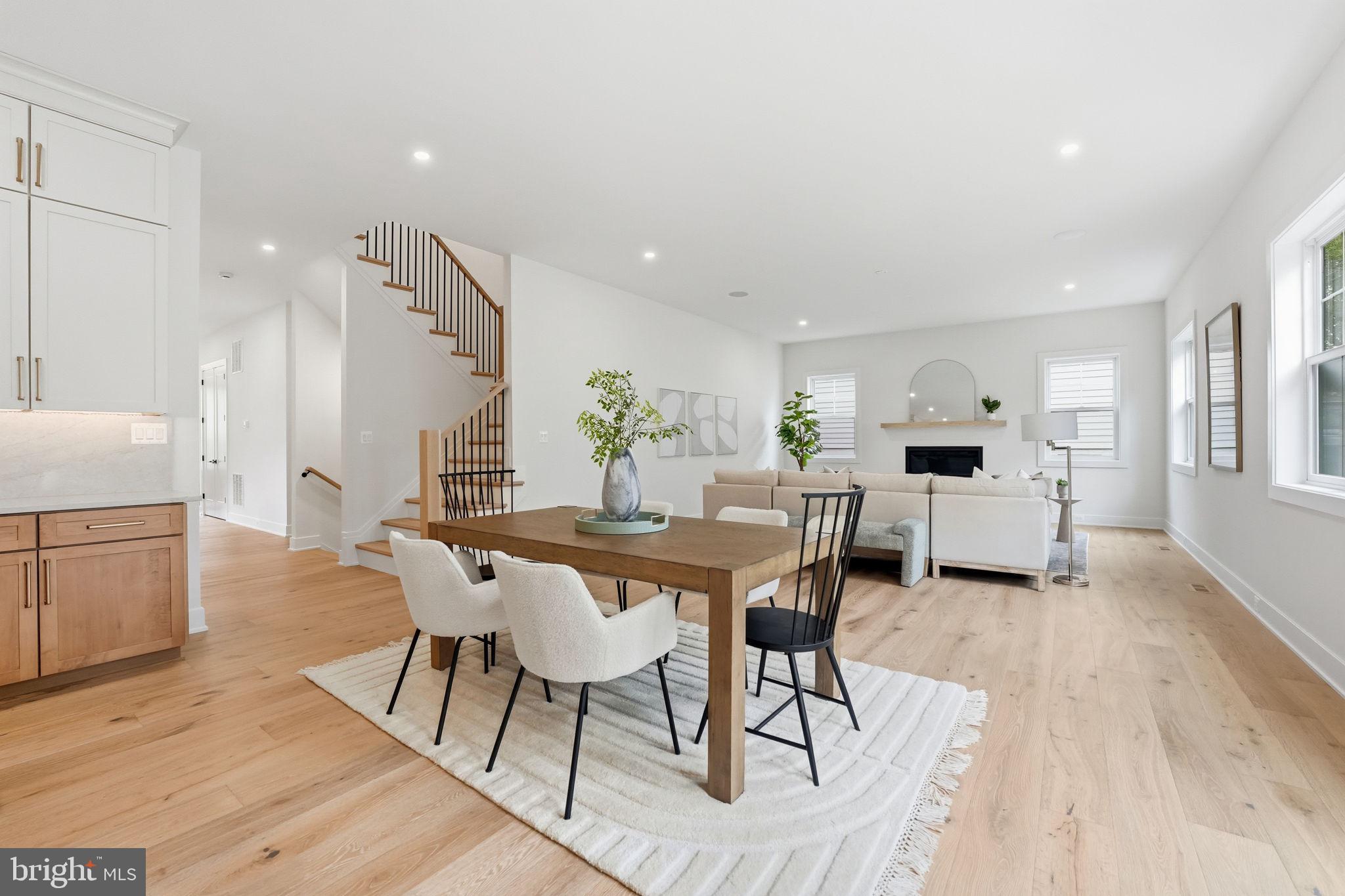 PIMMIT HILLS - Residential